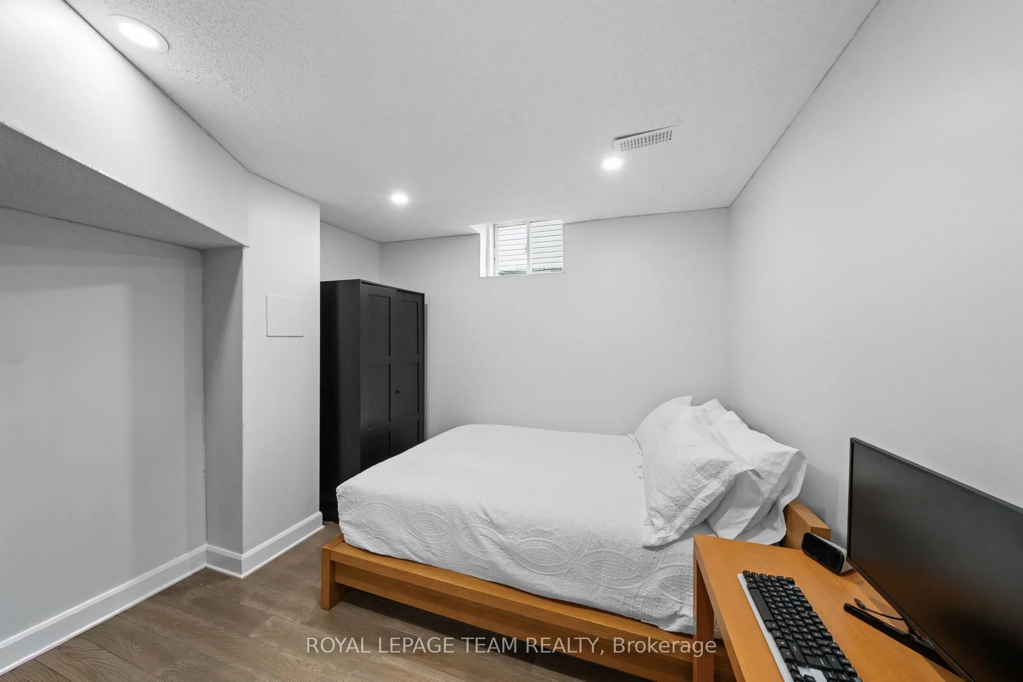 6936 Mary Anne Drive