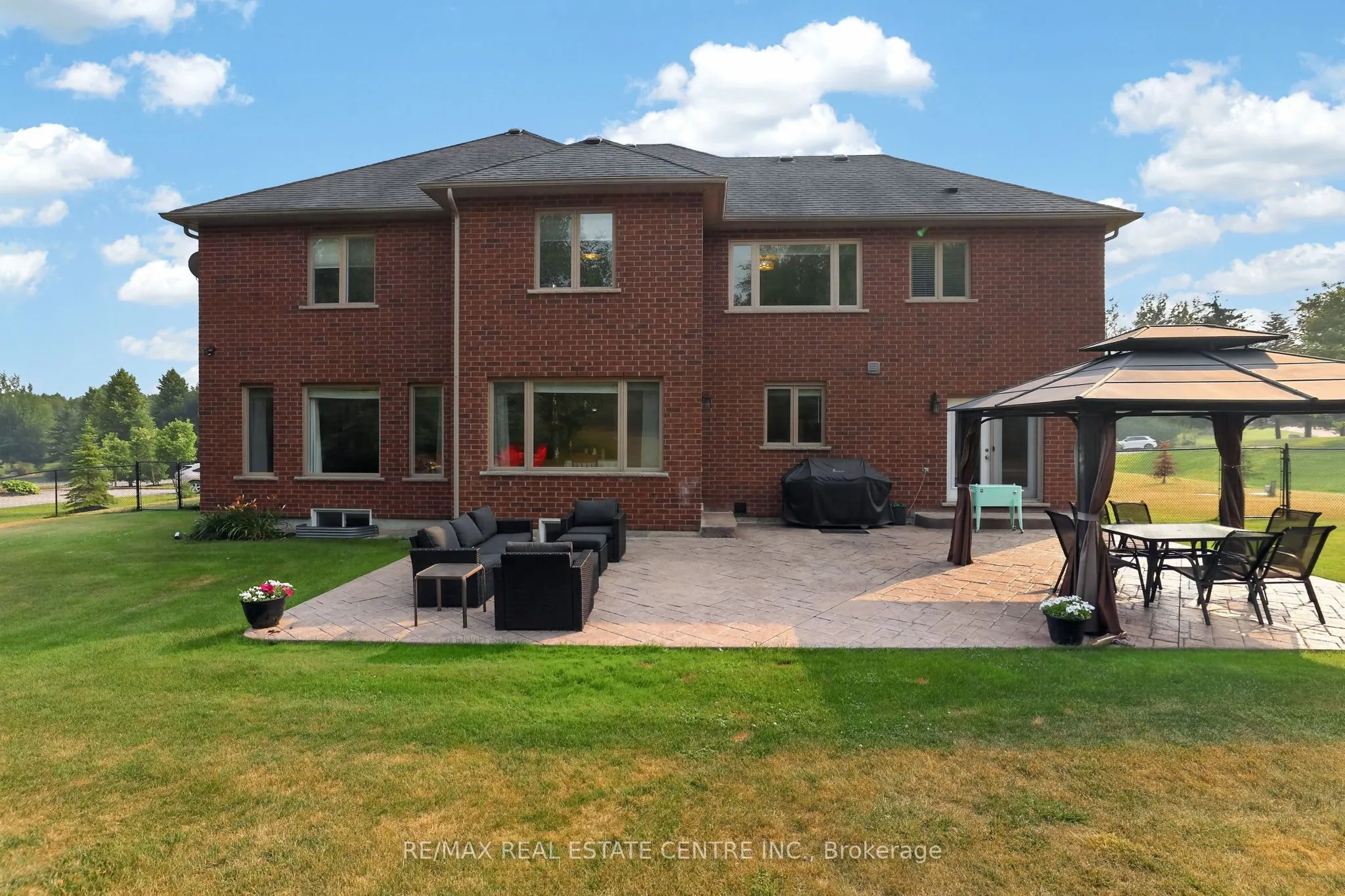 24 Brookhaven Crescent