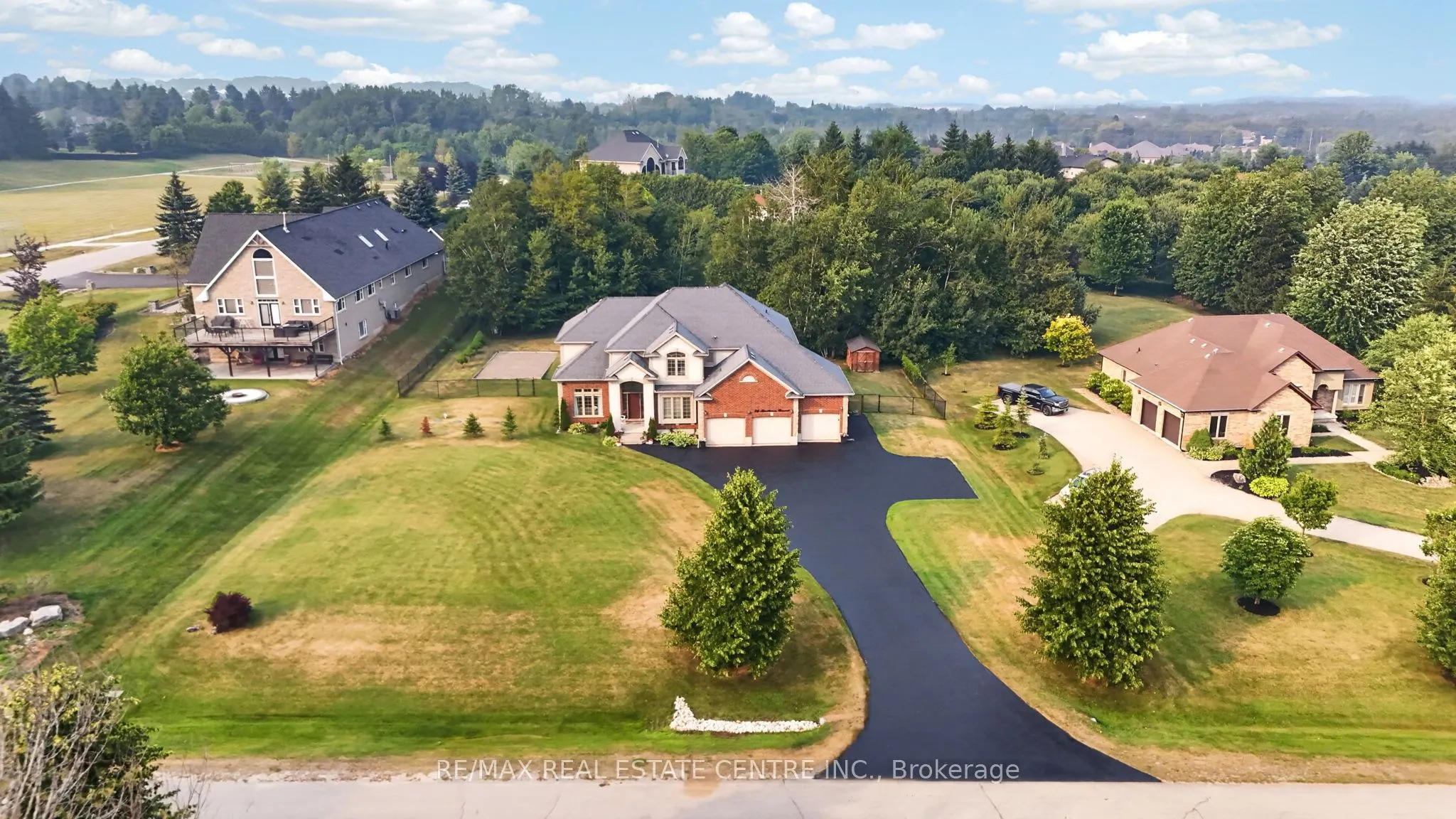 24 Brookhaven Crescent