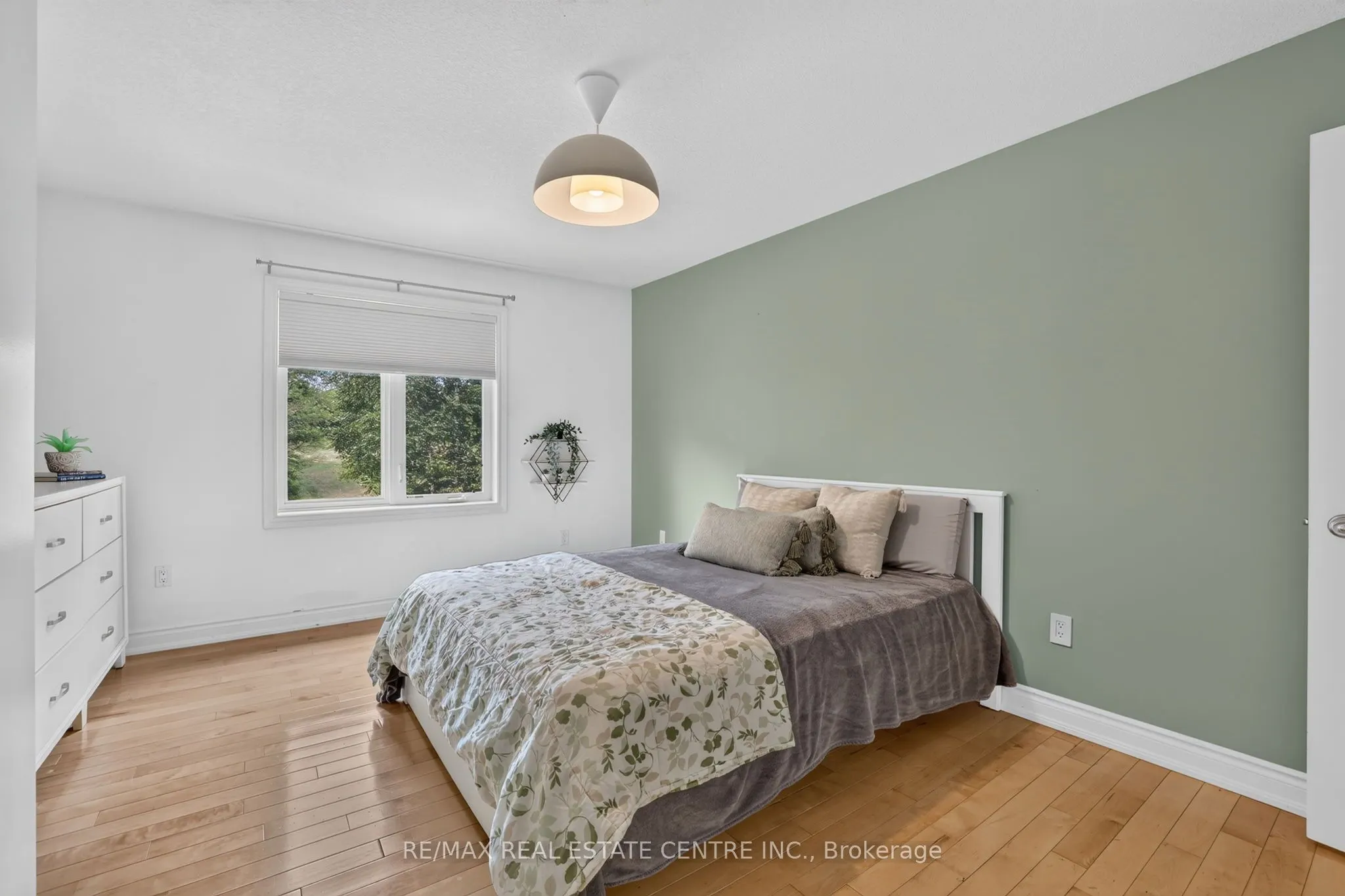 24 Brookhaven Crescent