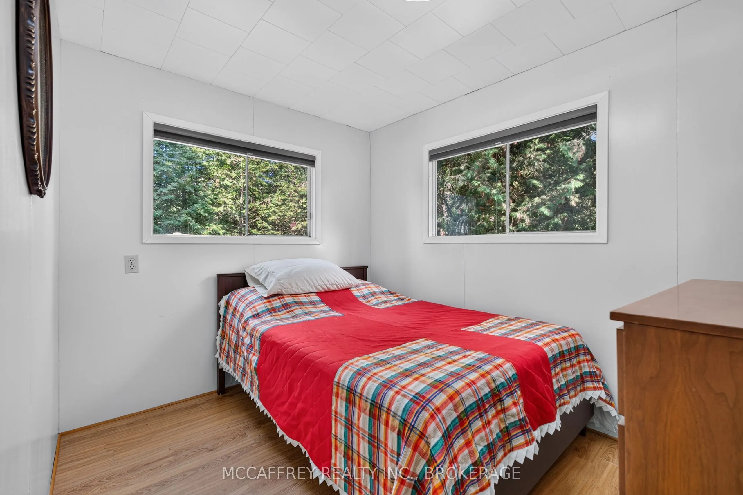 96 Islandview Lane