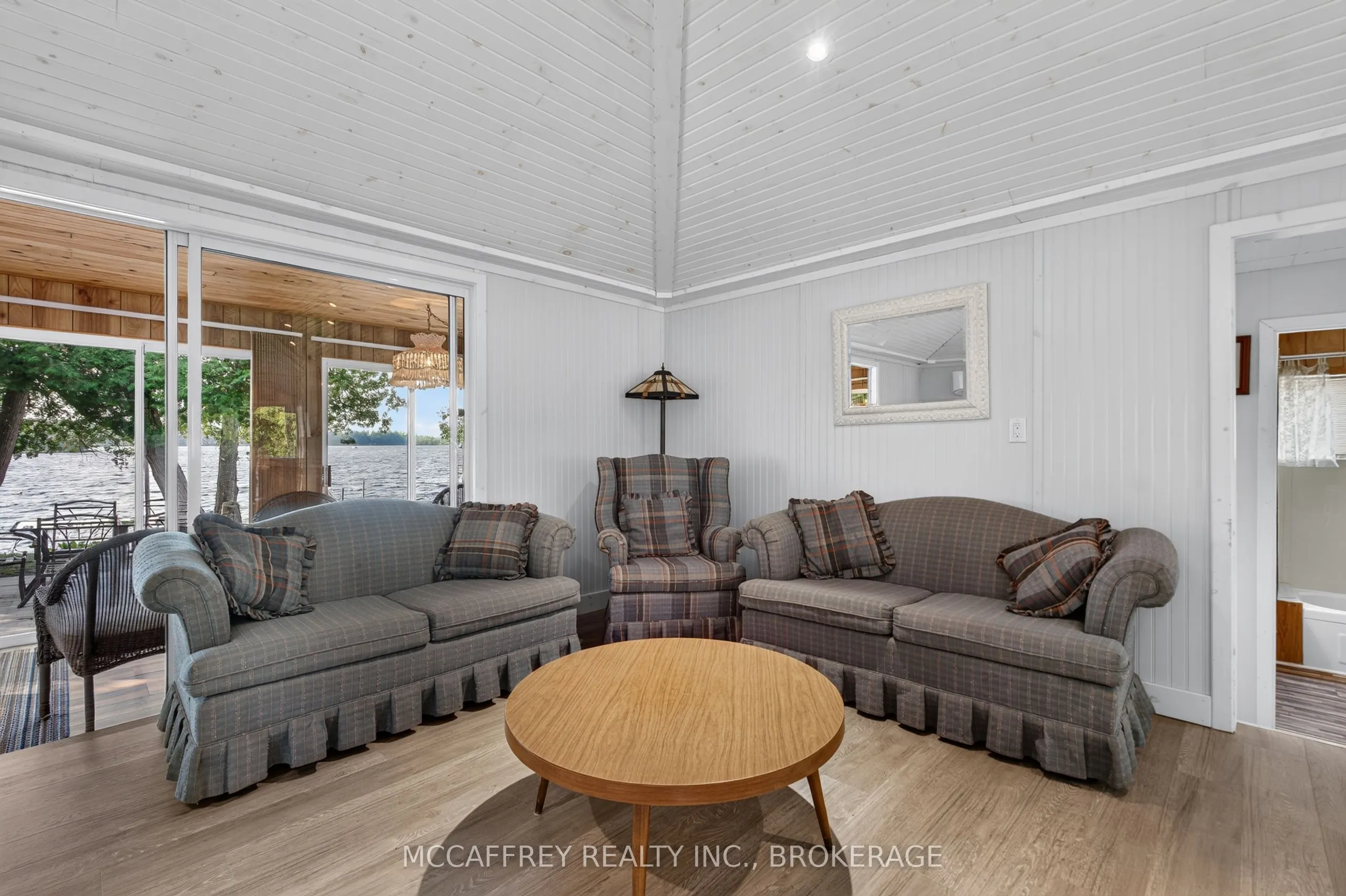 96 Islandview Lane
