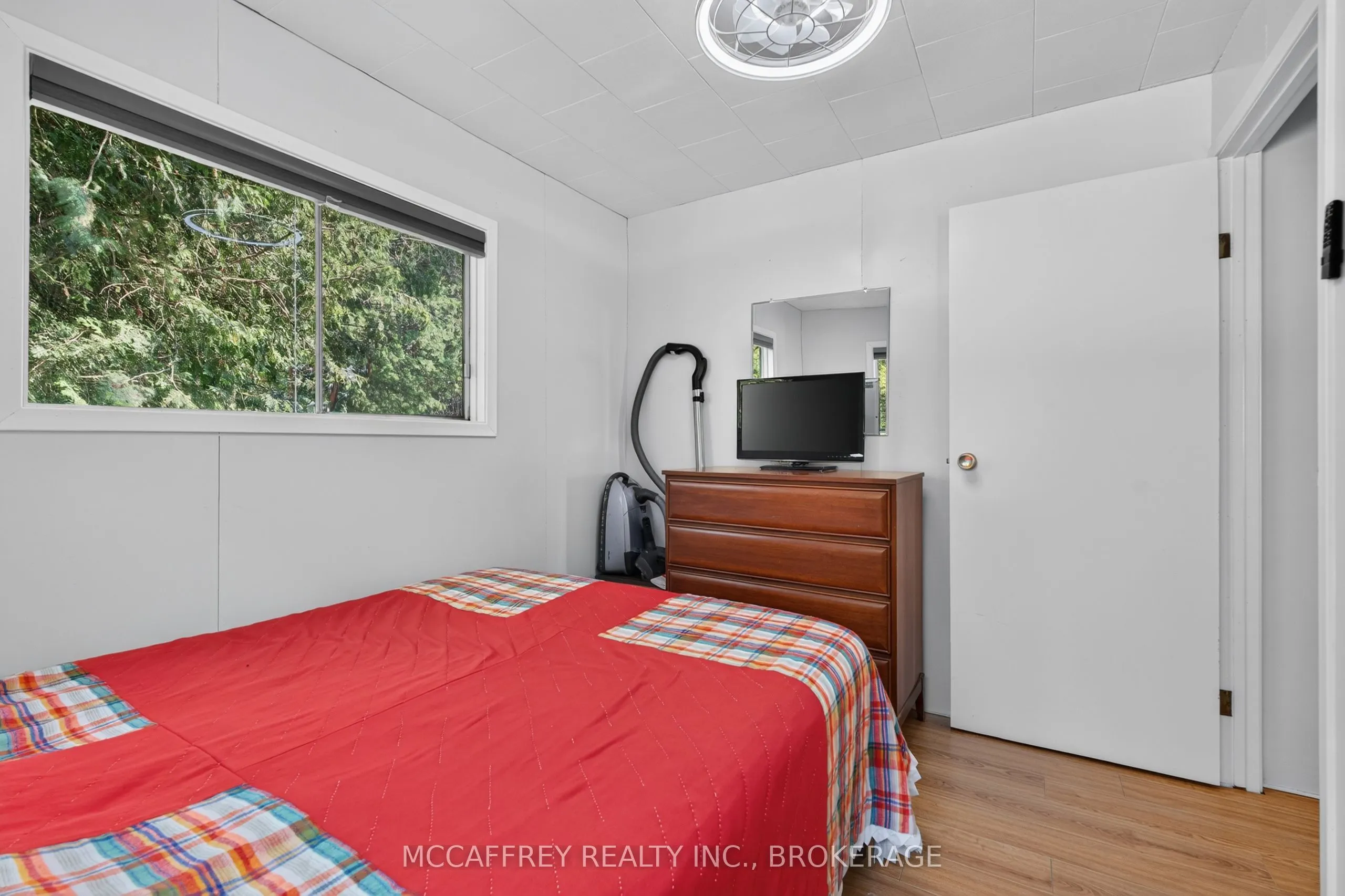 96 Islandview Lane