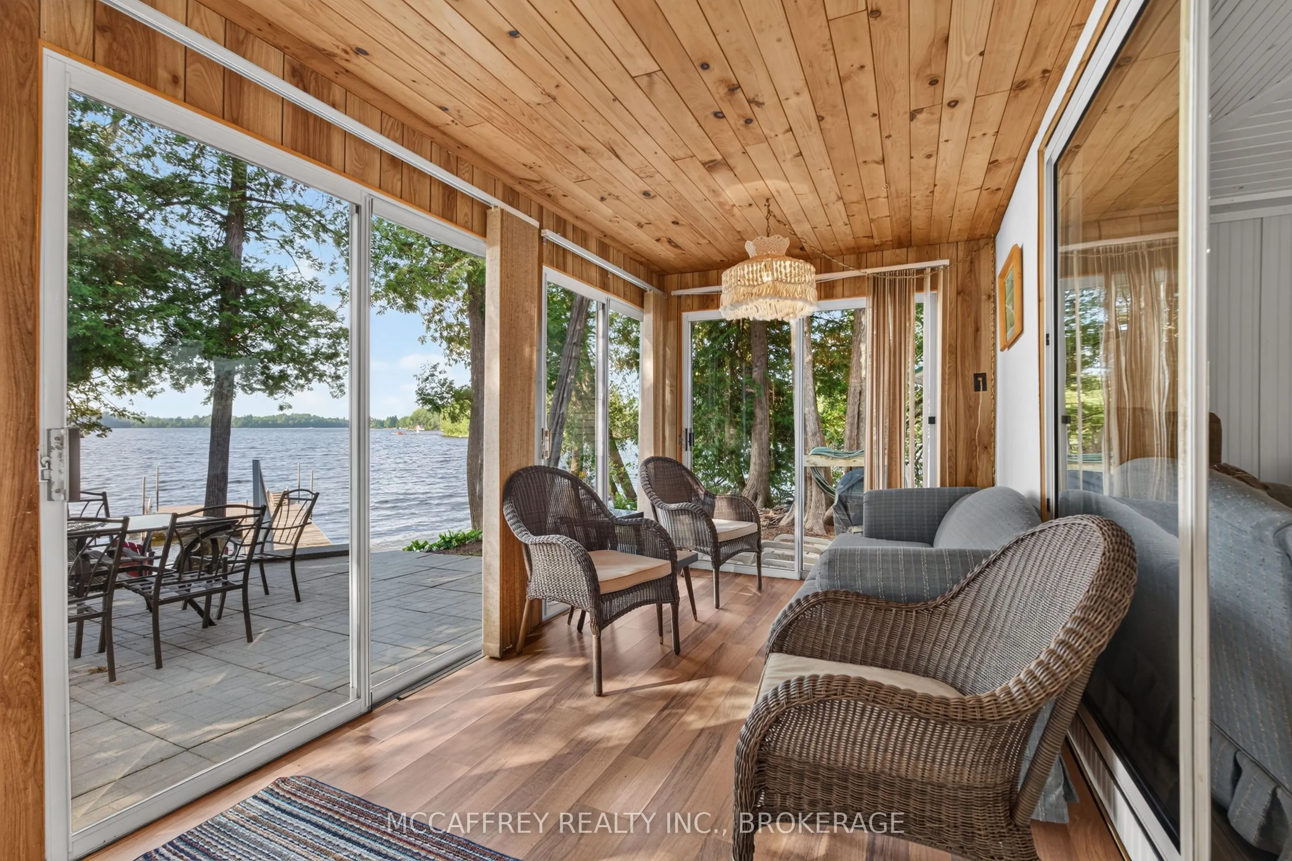 96 Islandview Lane