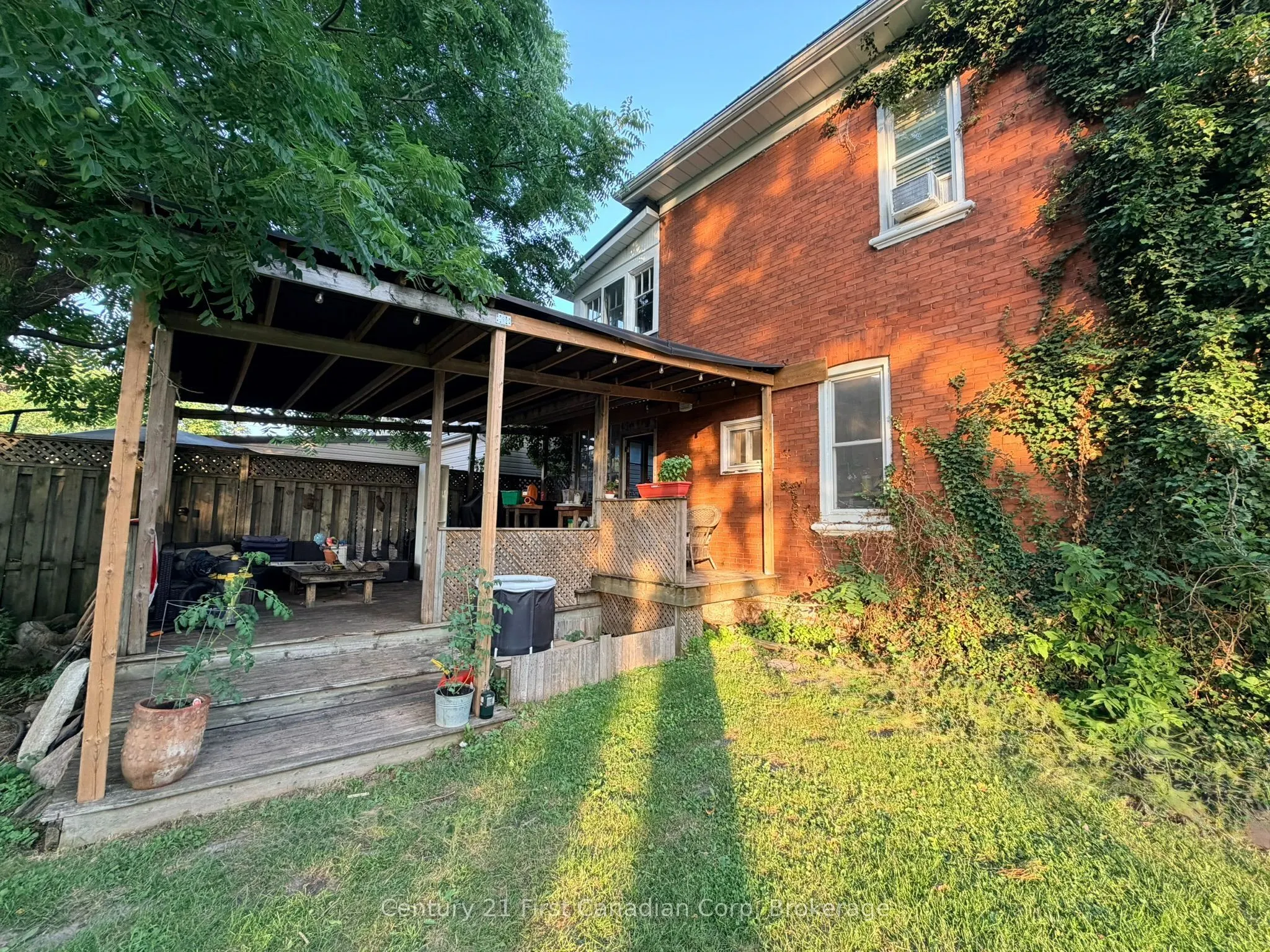 131 King Street E