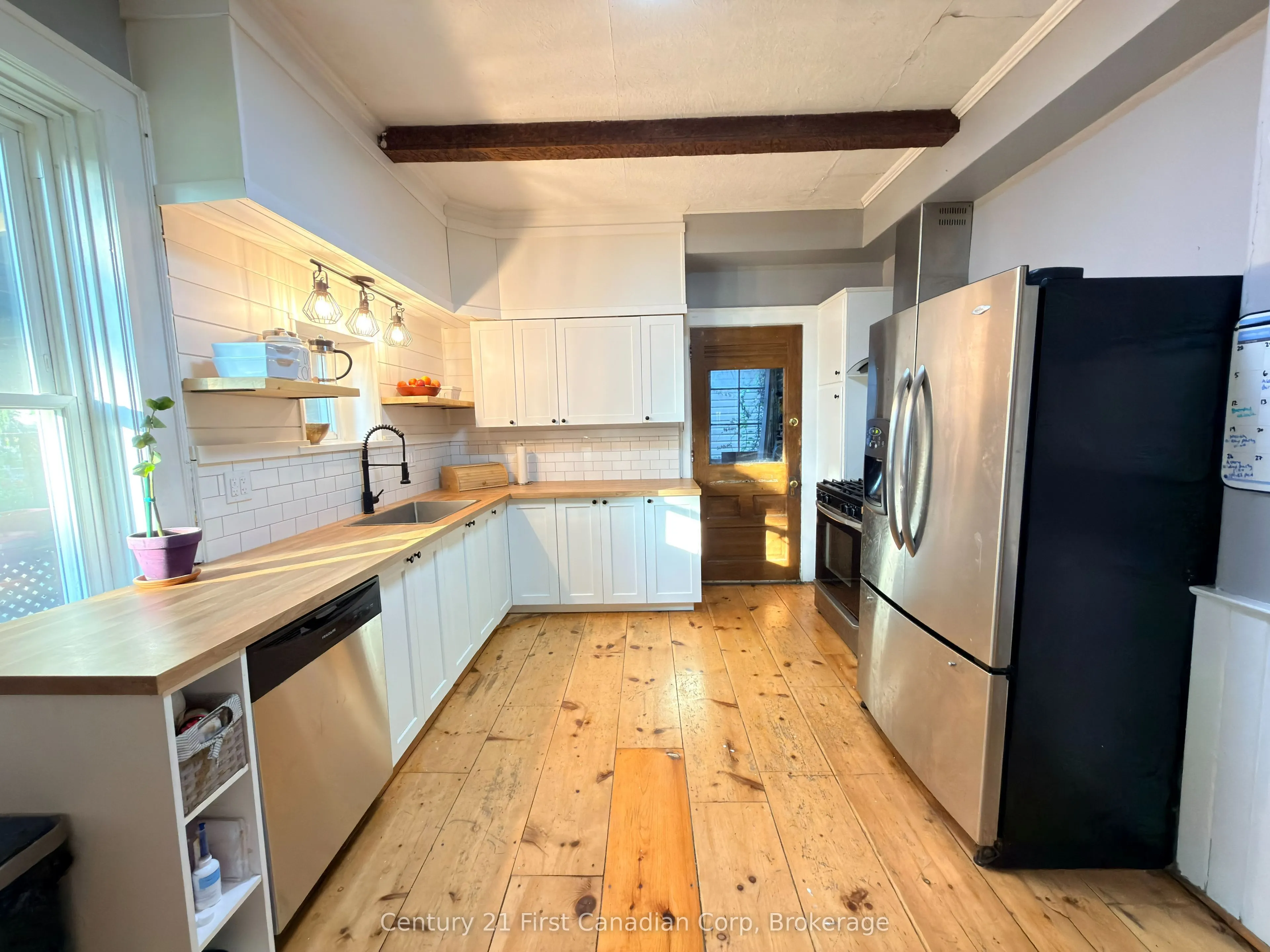 131 King Street E