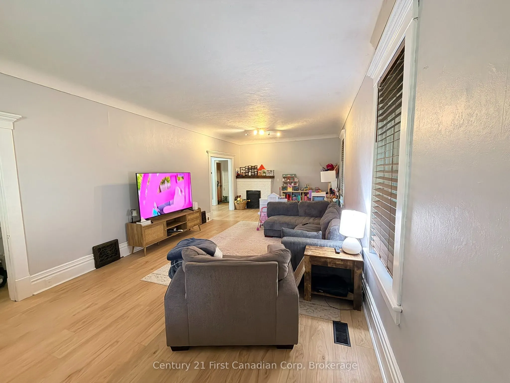 131 King Street E