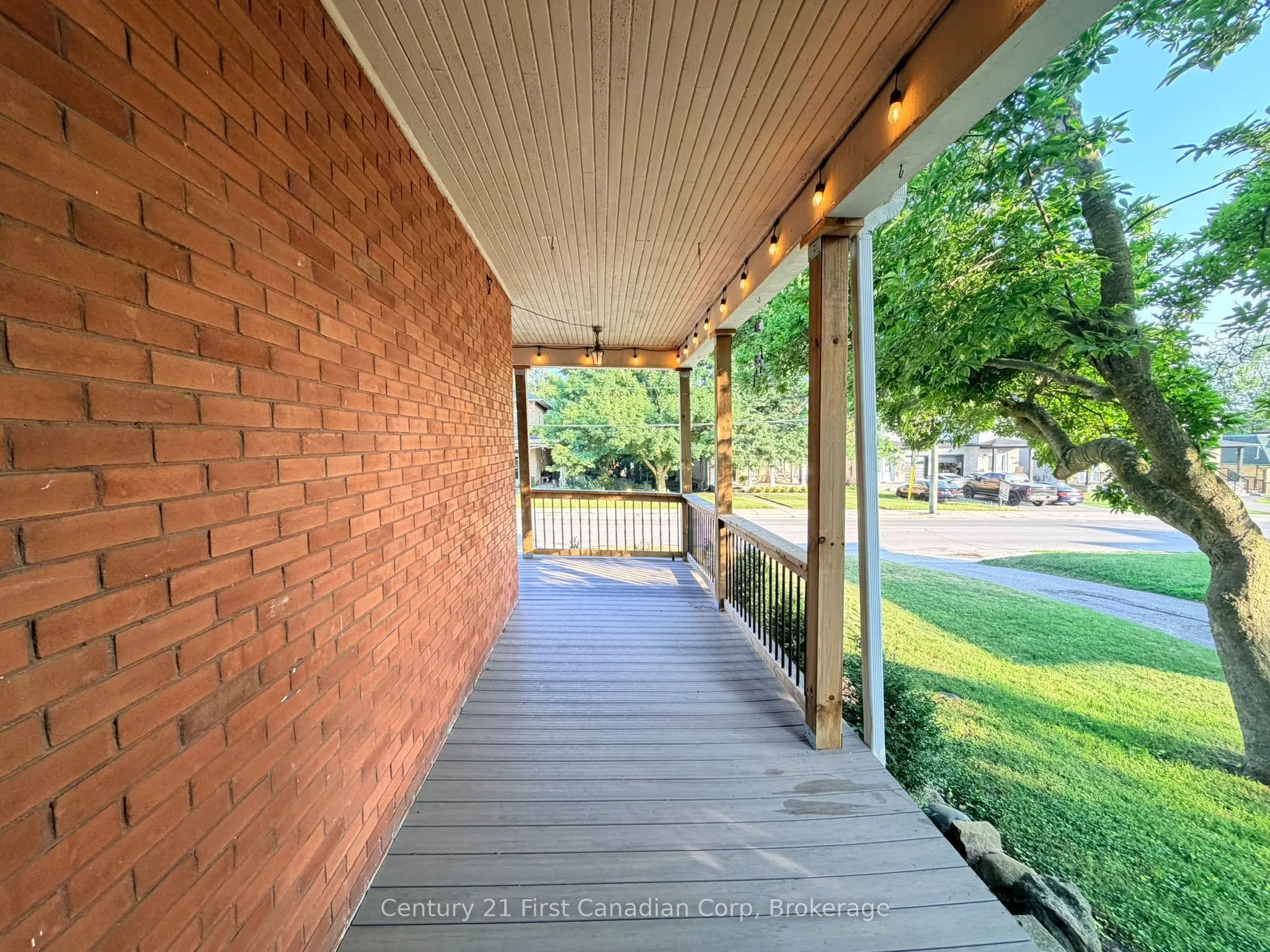 131 King Street E