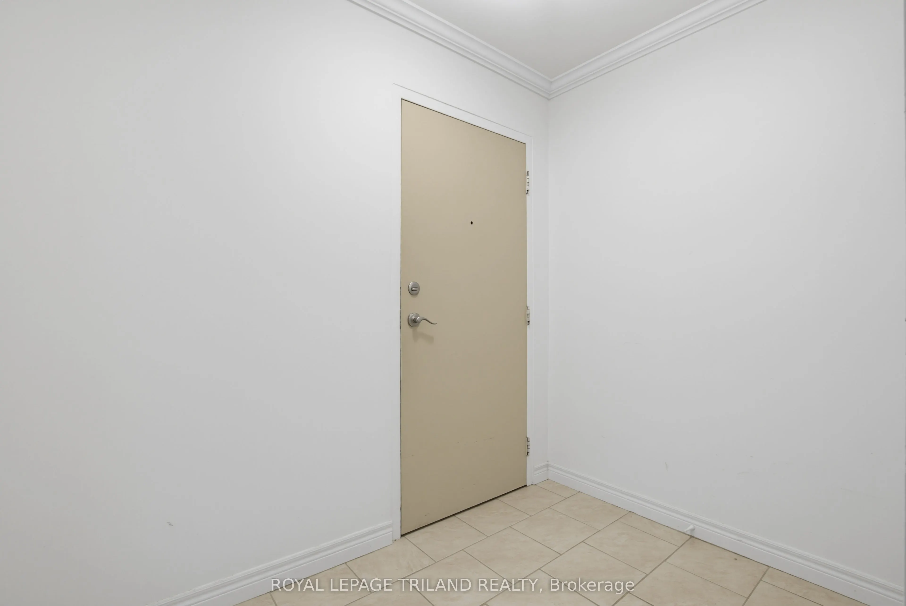 91 Spruce Street W #104