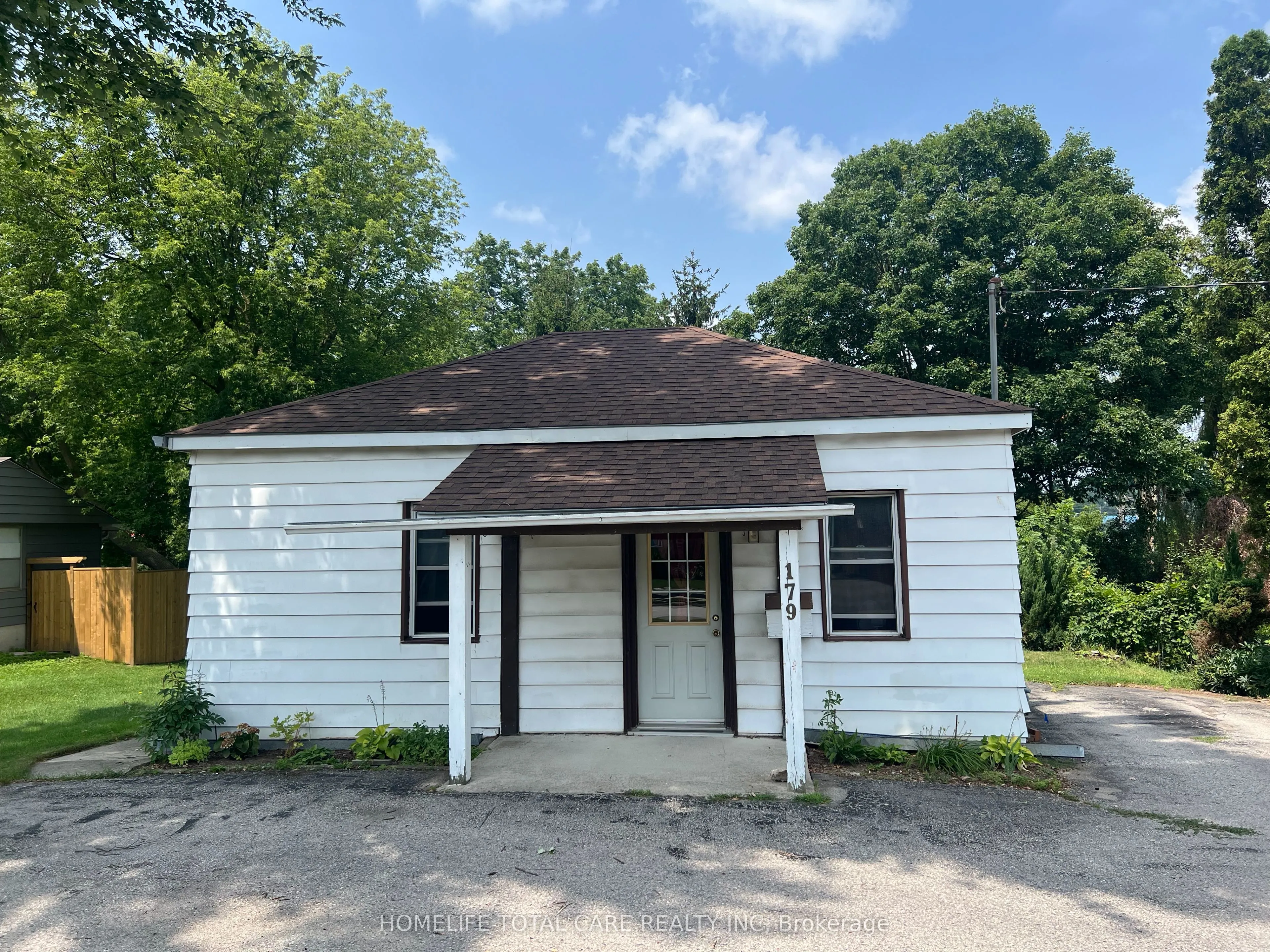 179 Charles Street E