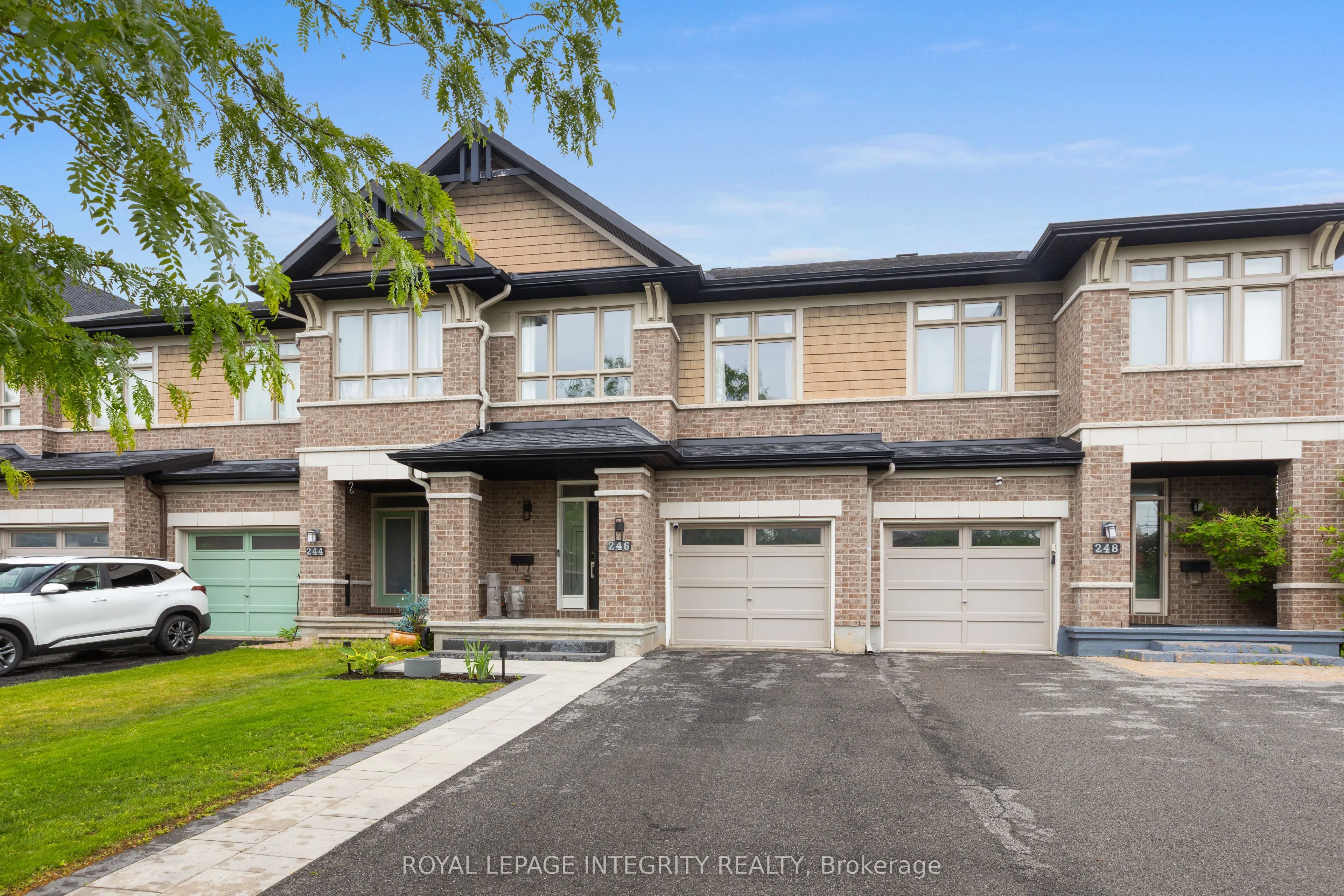 246 Cooks Mill Crescent