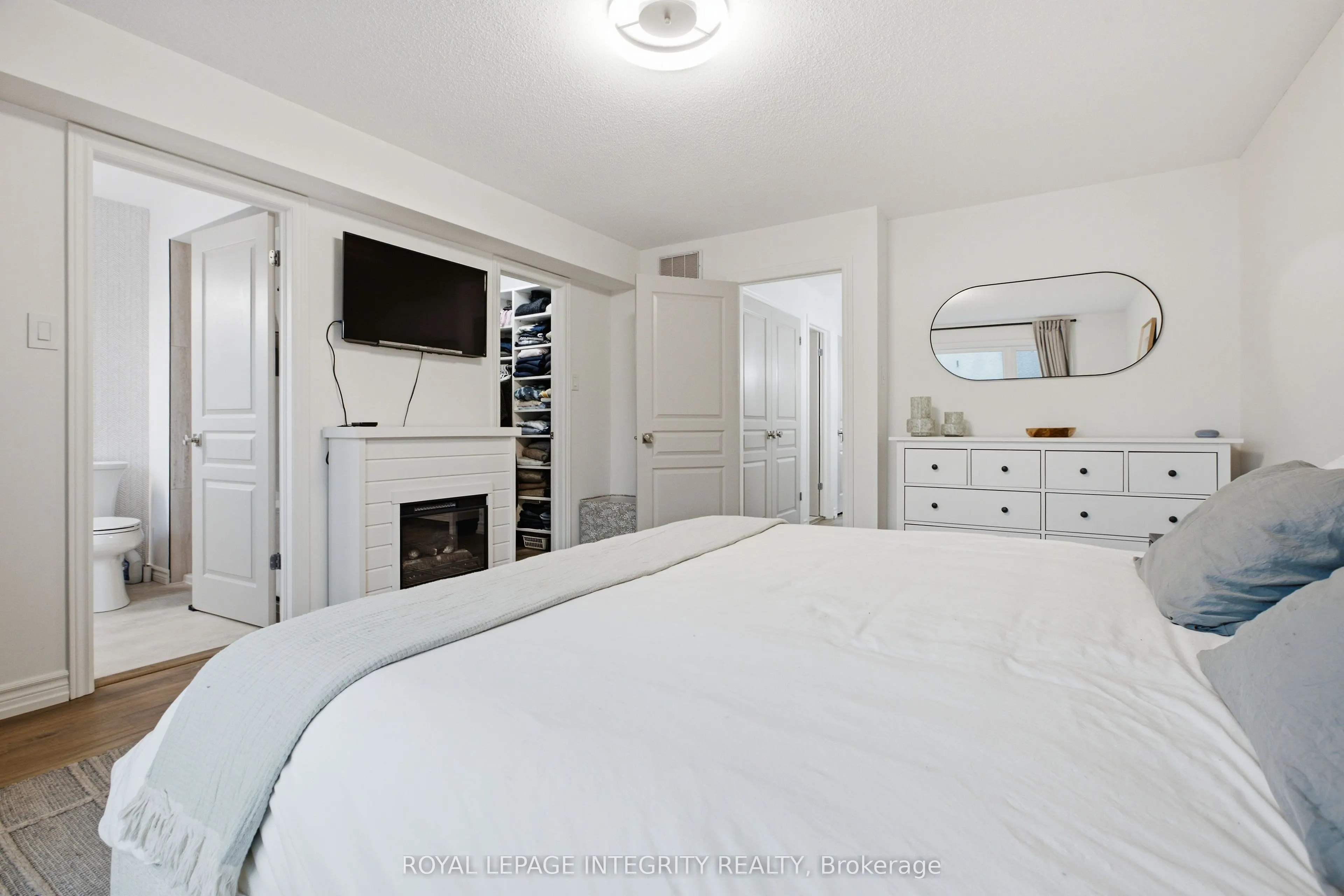 246 Cooks Mill Crescent
