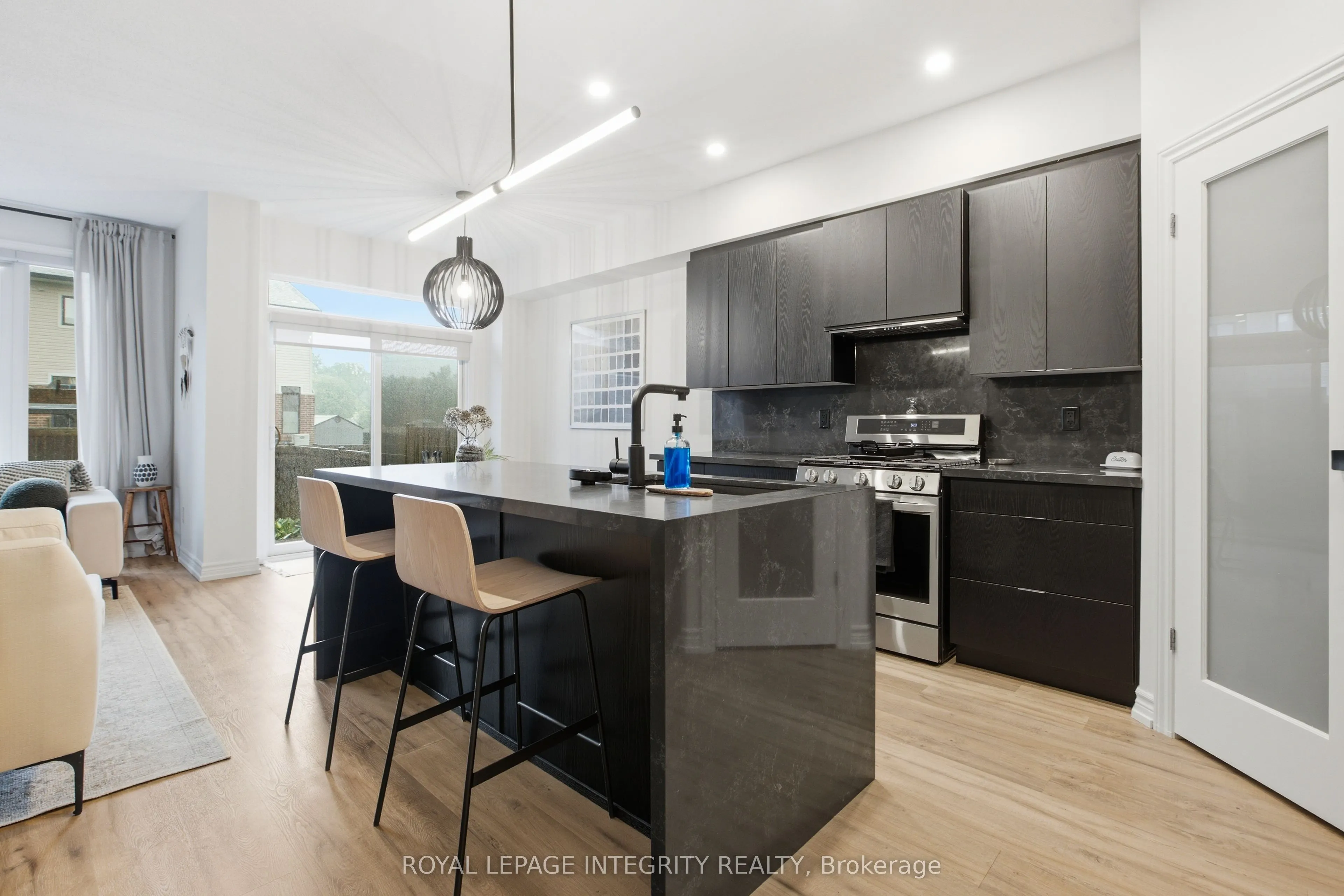 246 Cooks Mill Crescent