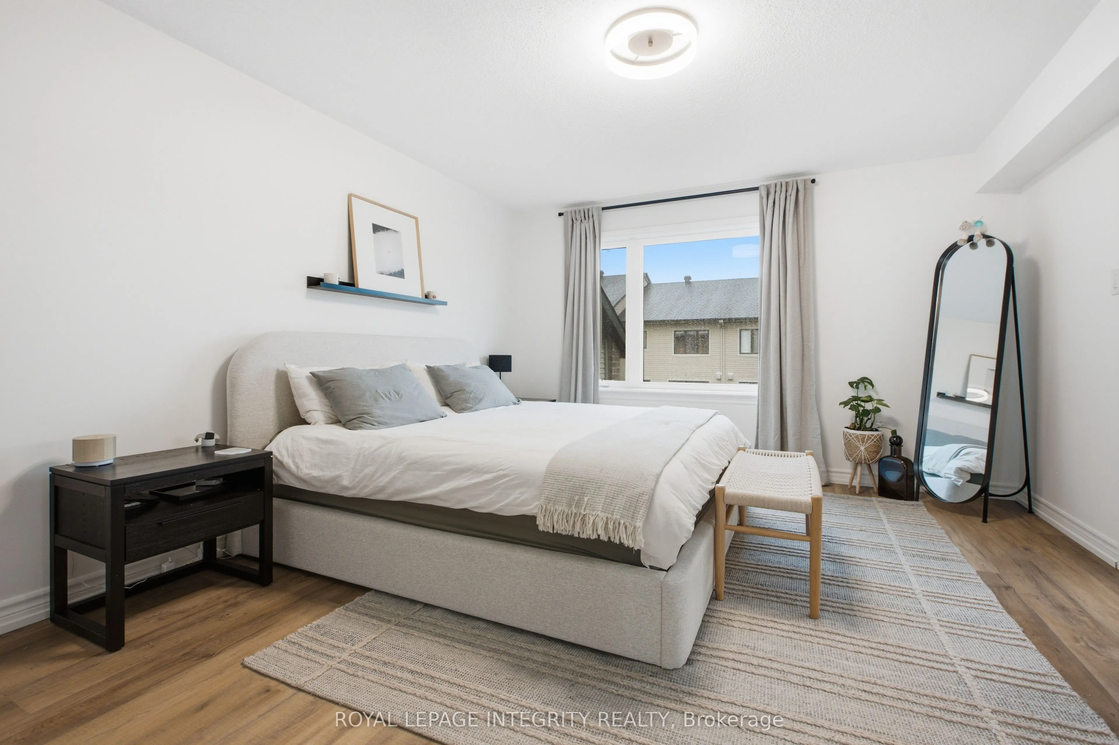246 Cooks Mill Crescent