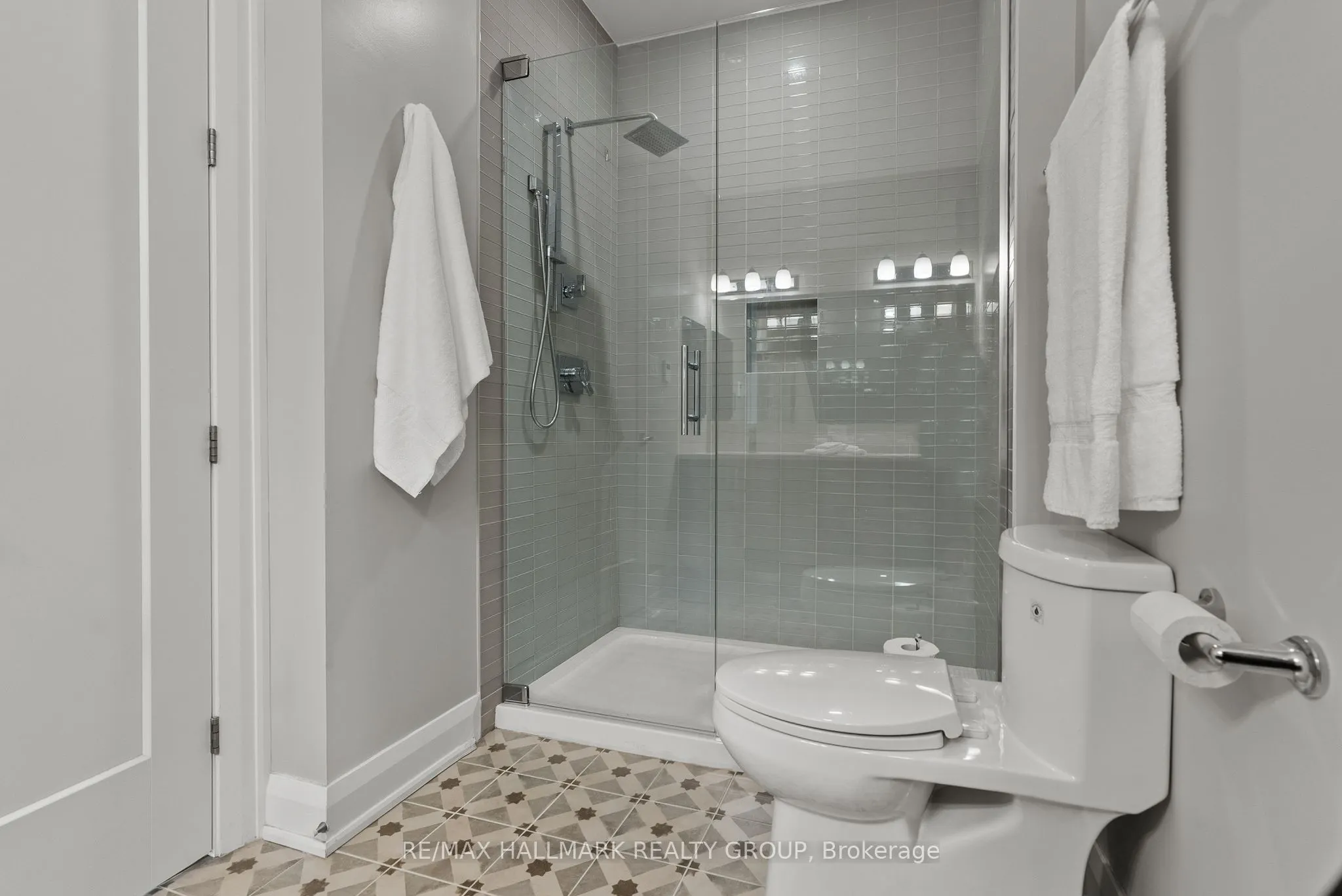120 Cortile Private #101