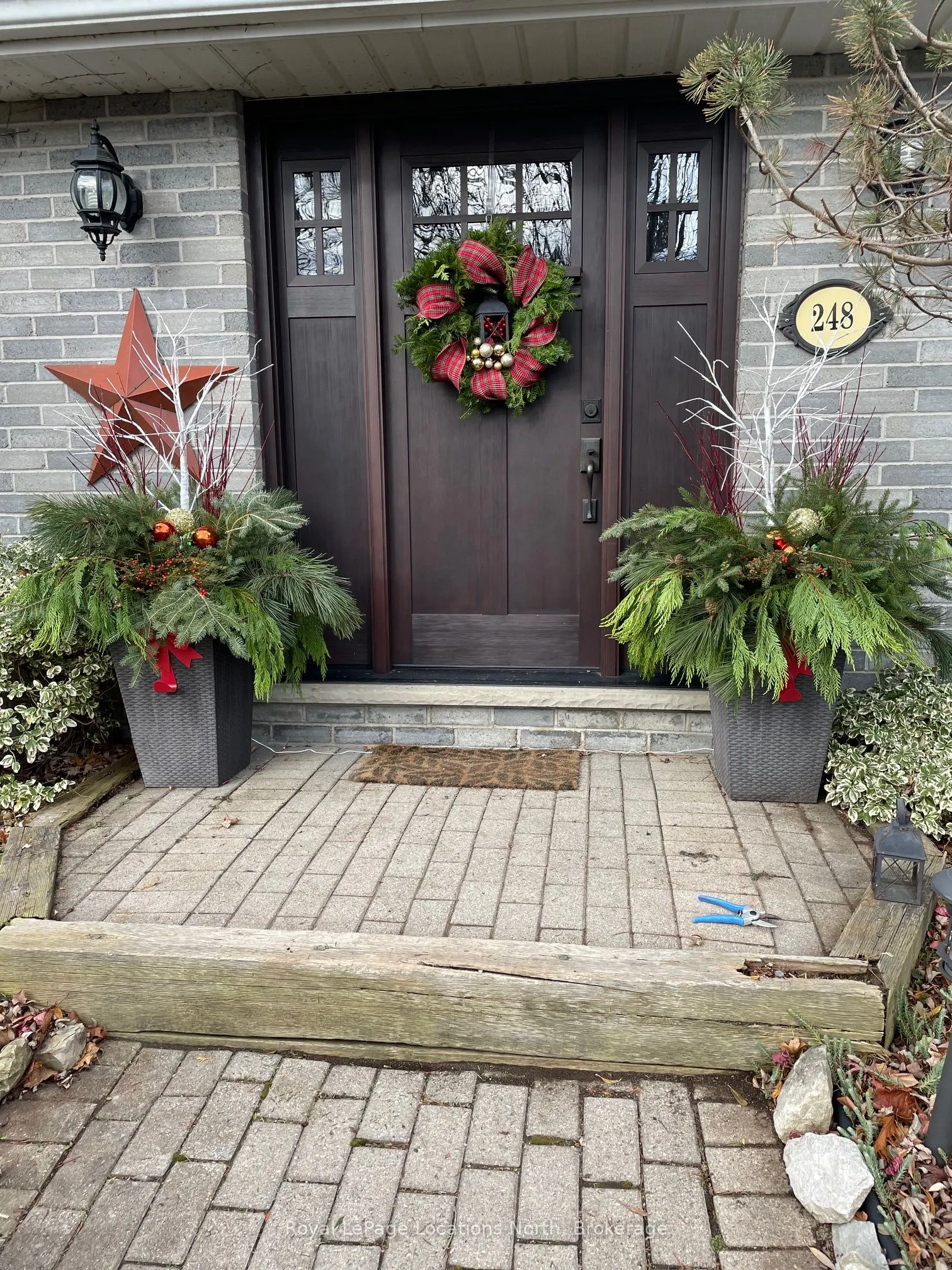 248 St. Vincent Crescent