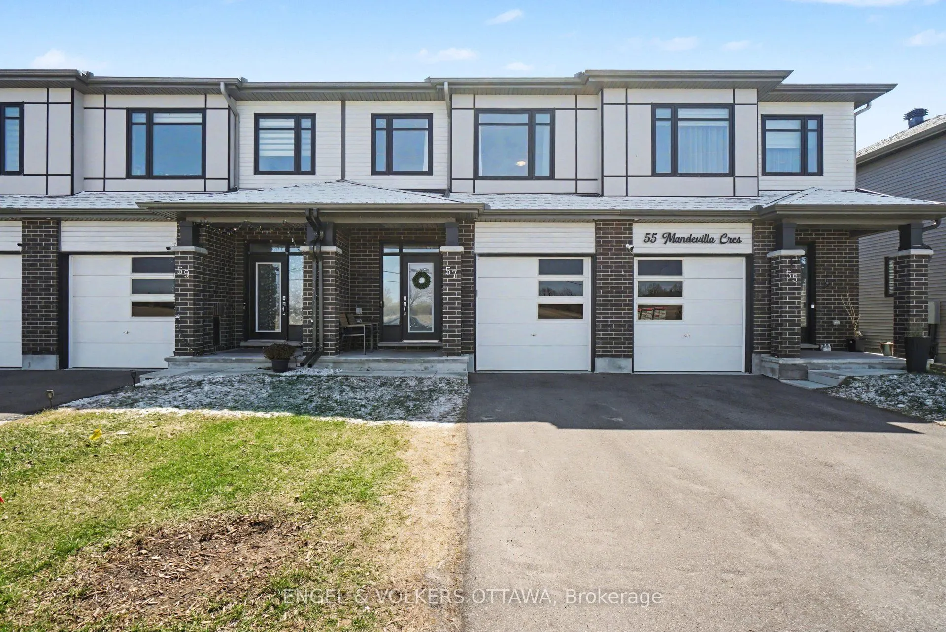 57 Mandevilla Crescent