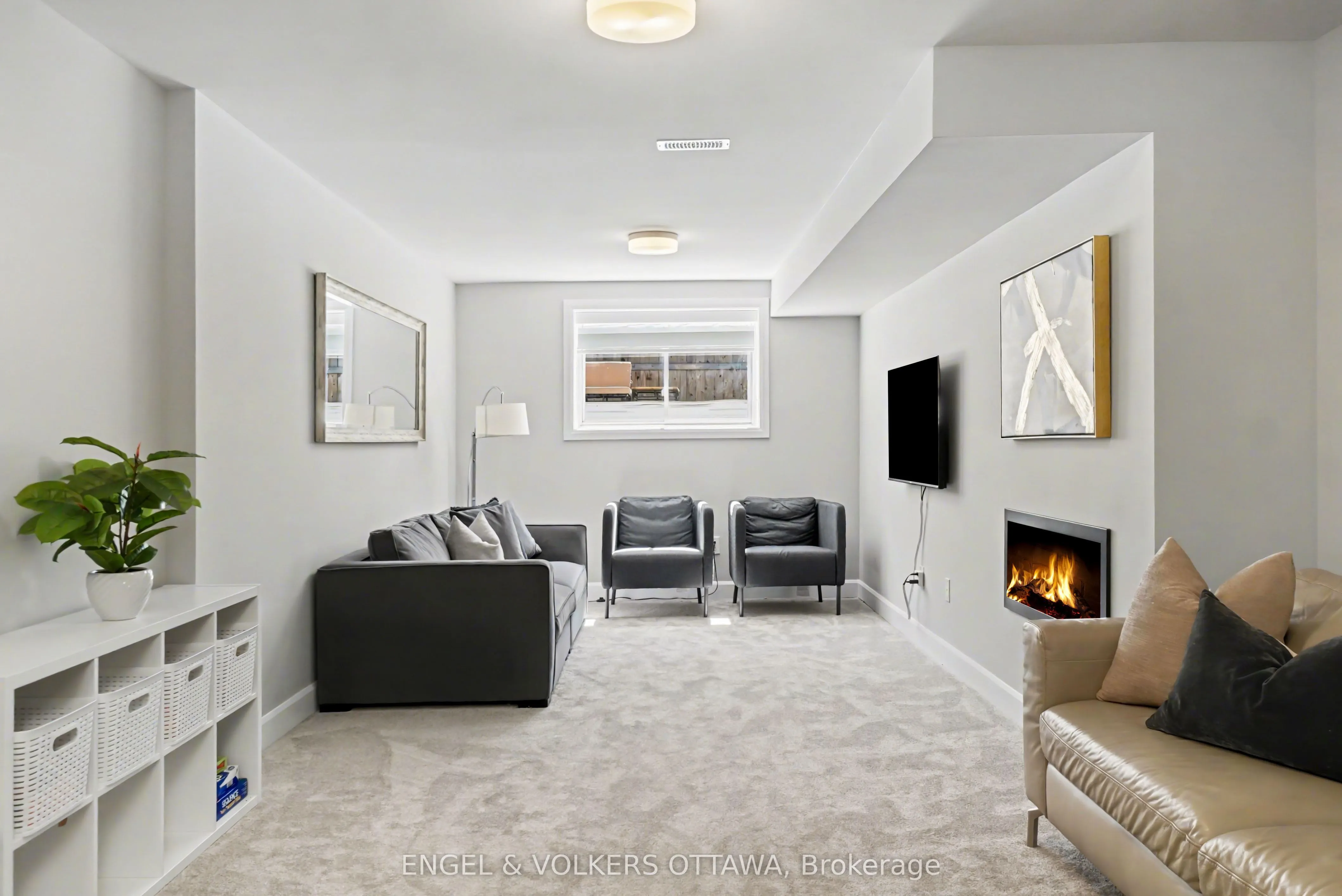 57 Mandevilla Crescent
