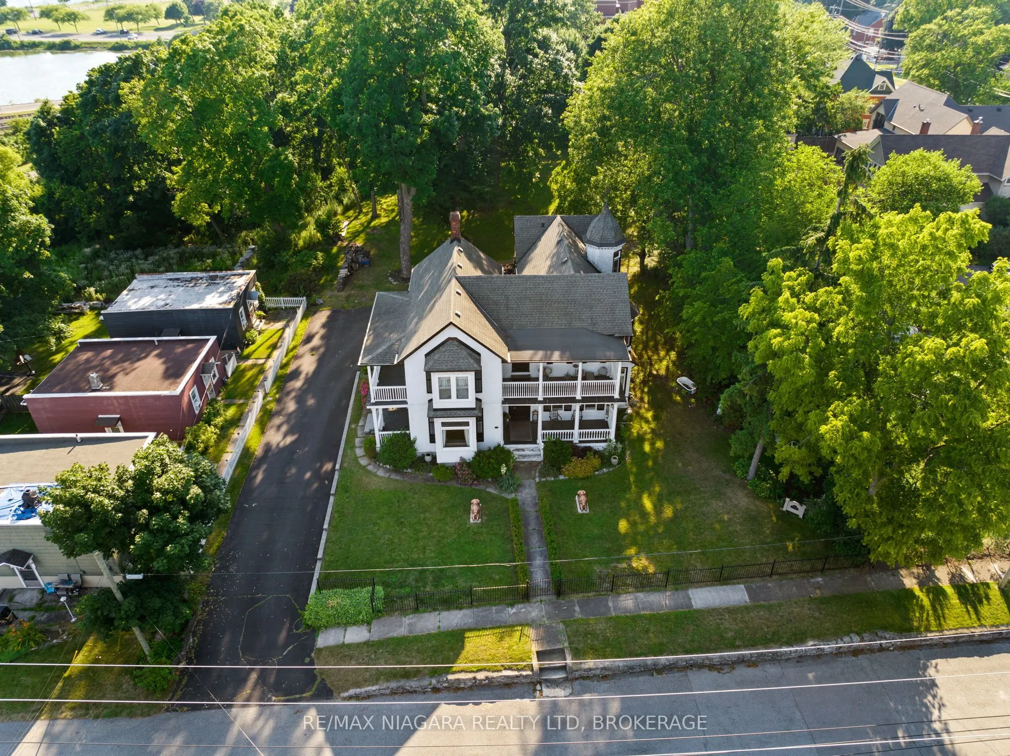 14 Catharine Street