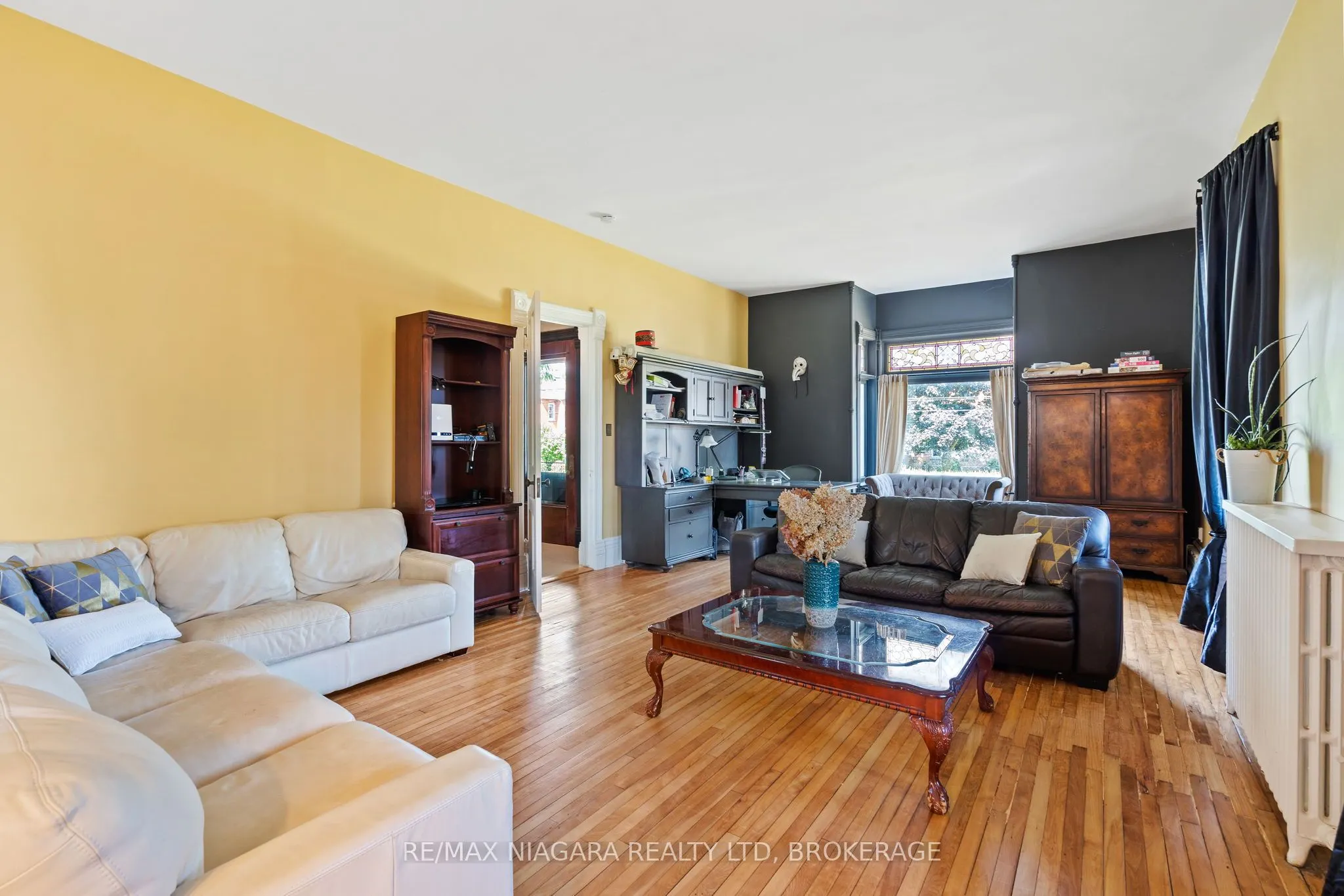 14 Catharine Street