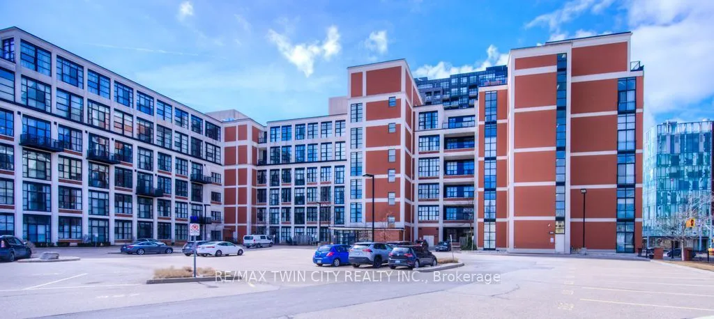 404 King Street W #405