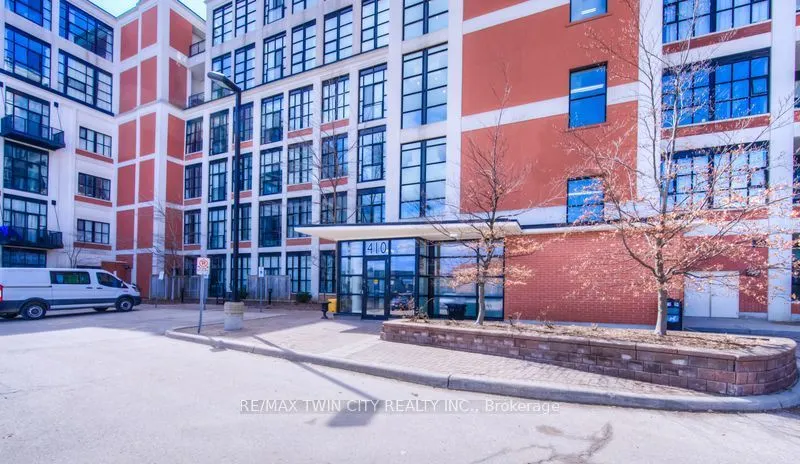 404 King Street W #405