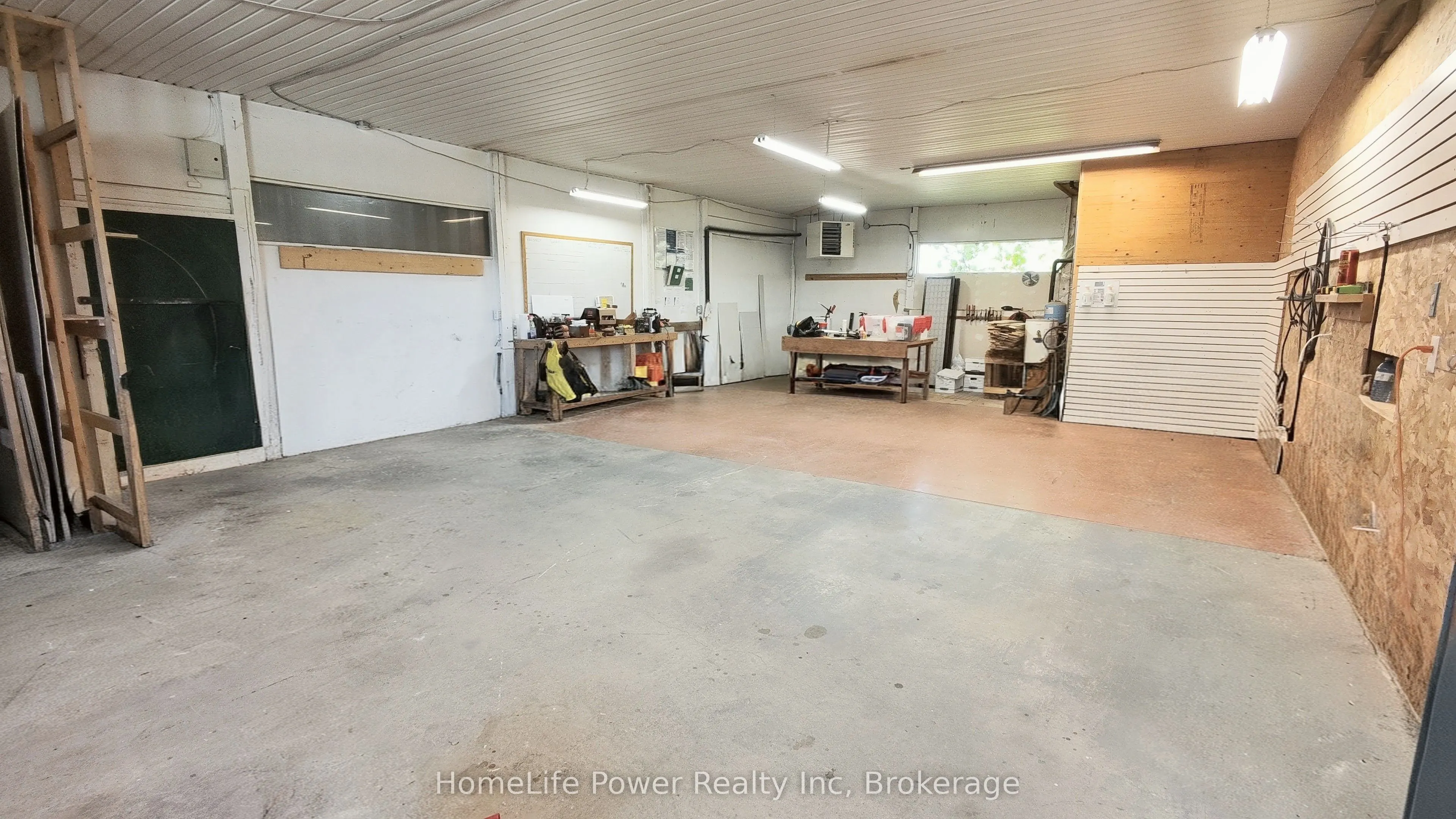 8262 County Rd. 2 Highway