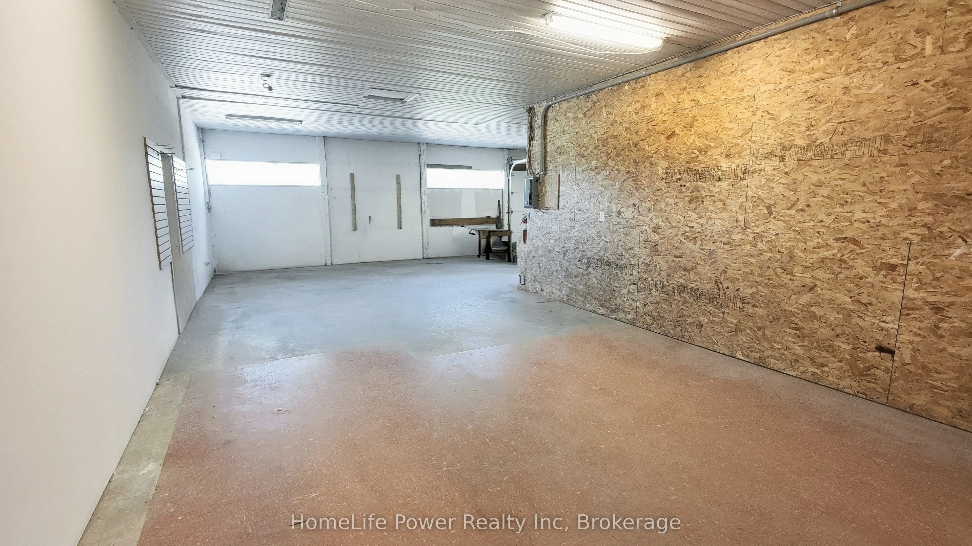 8262 County Rd. 2 Highway