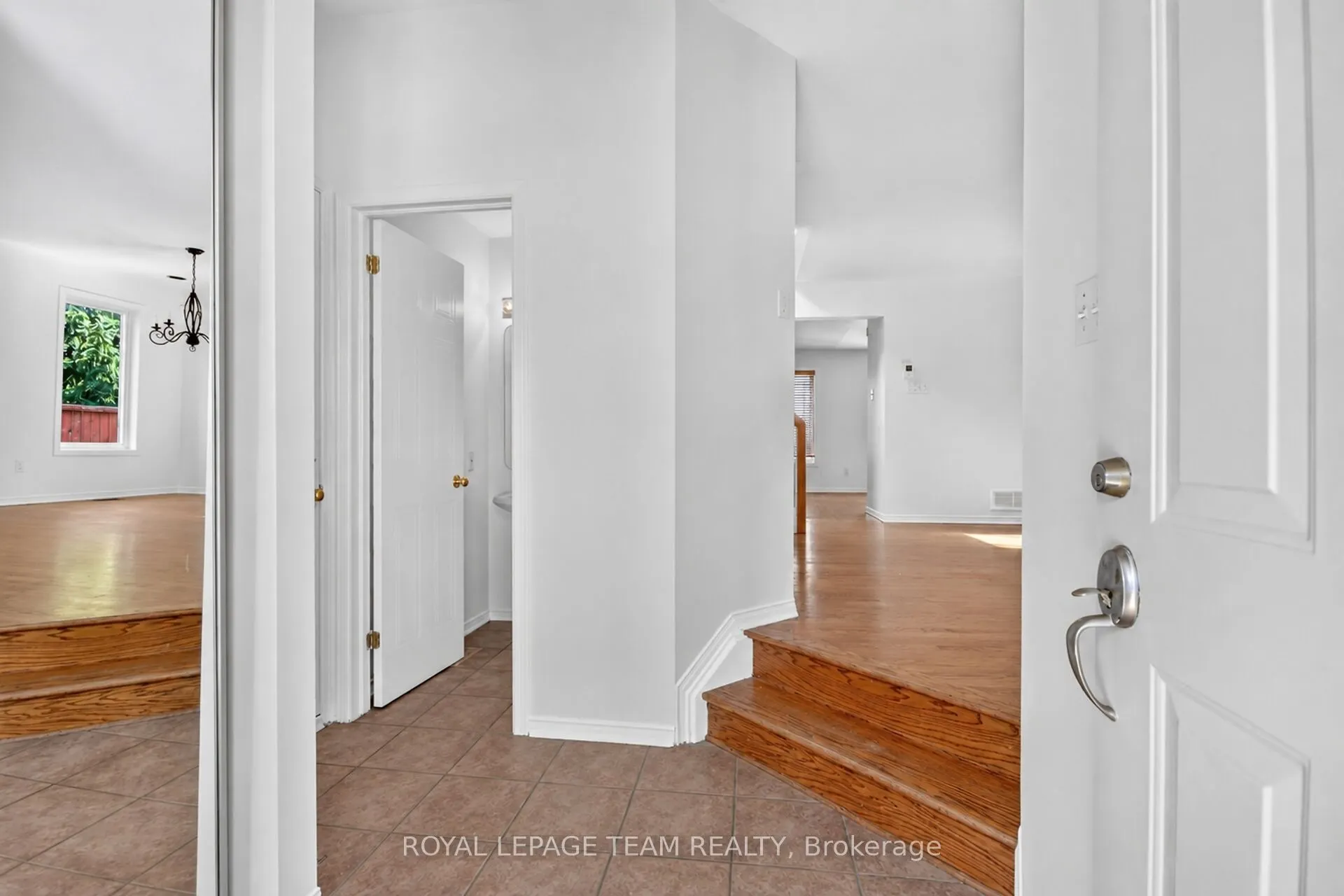 32 Vistapointe Drive