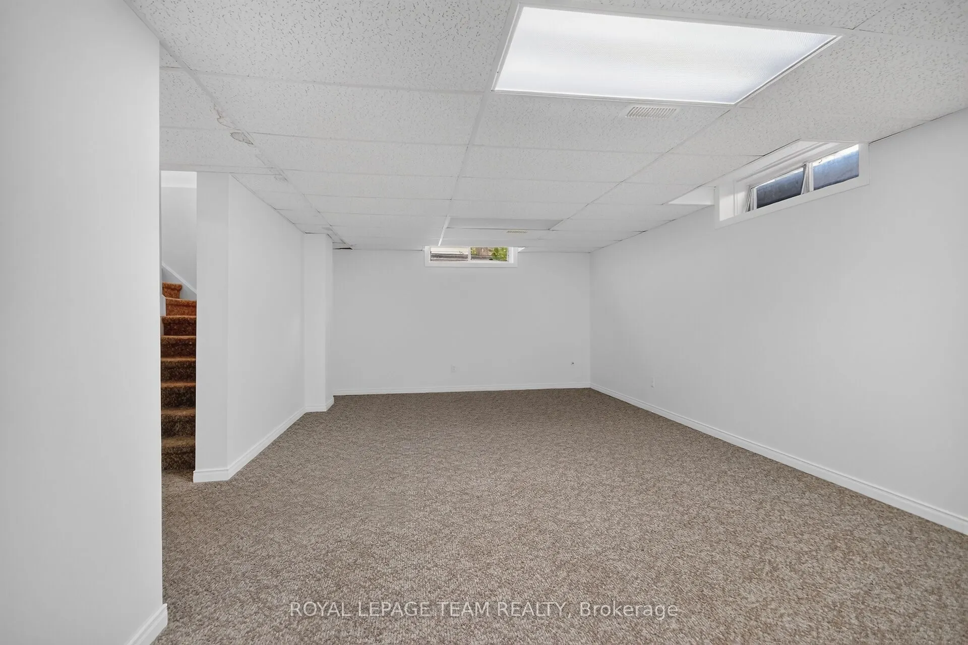 32 Vistapointe Drive