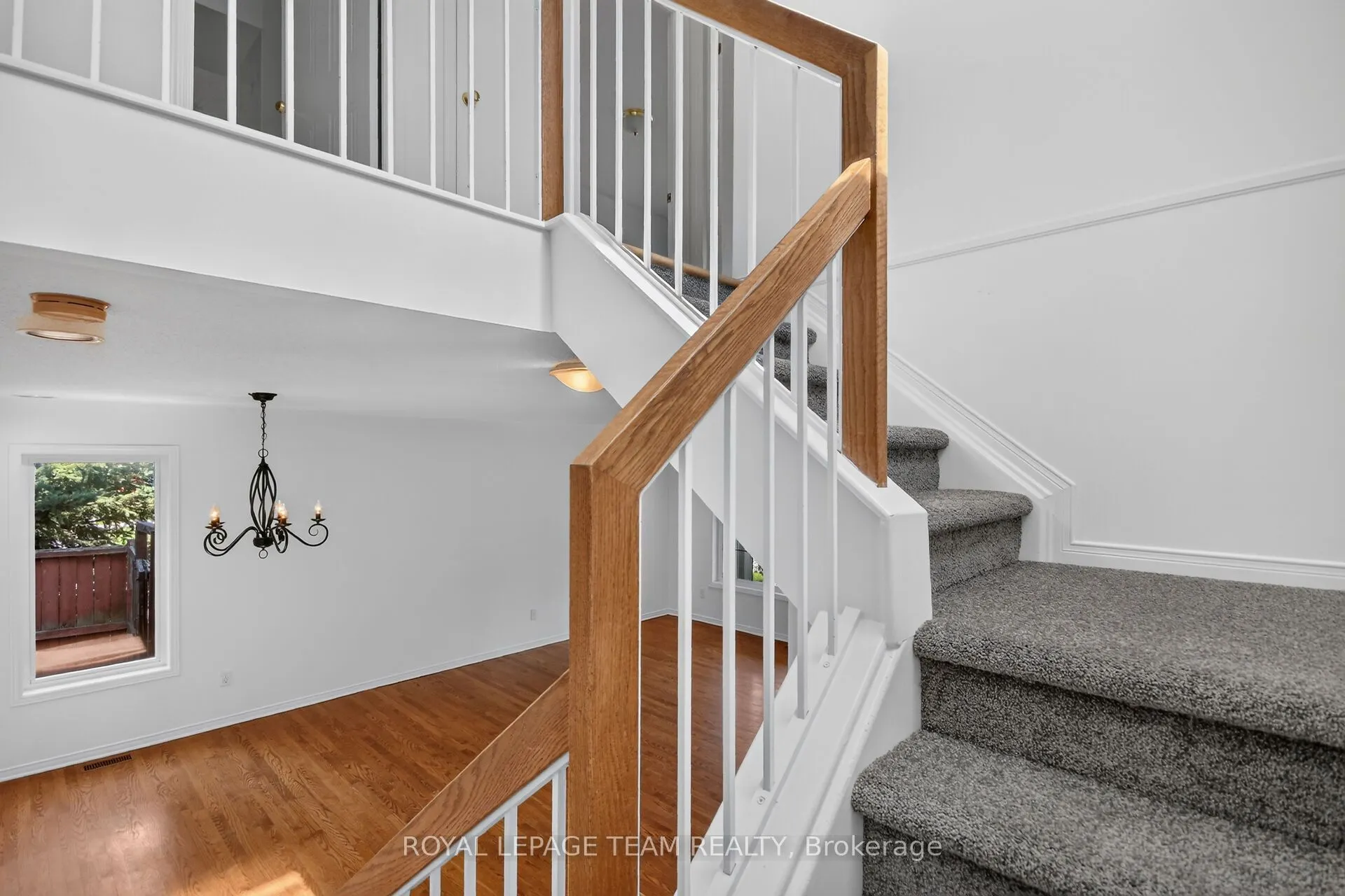 32 Vistapointe Drive