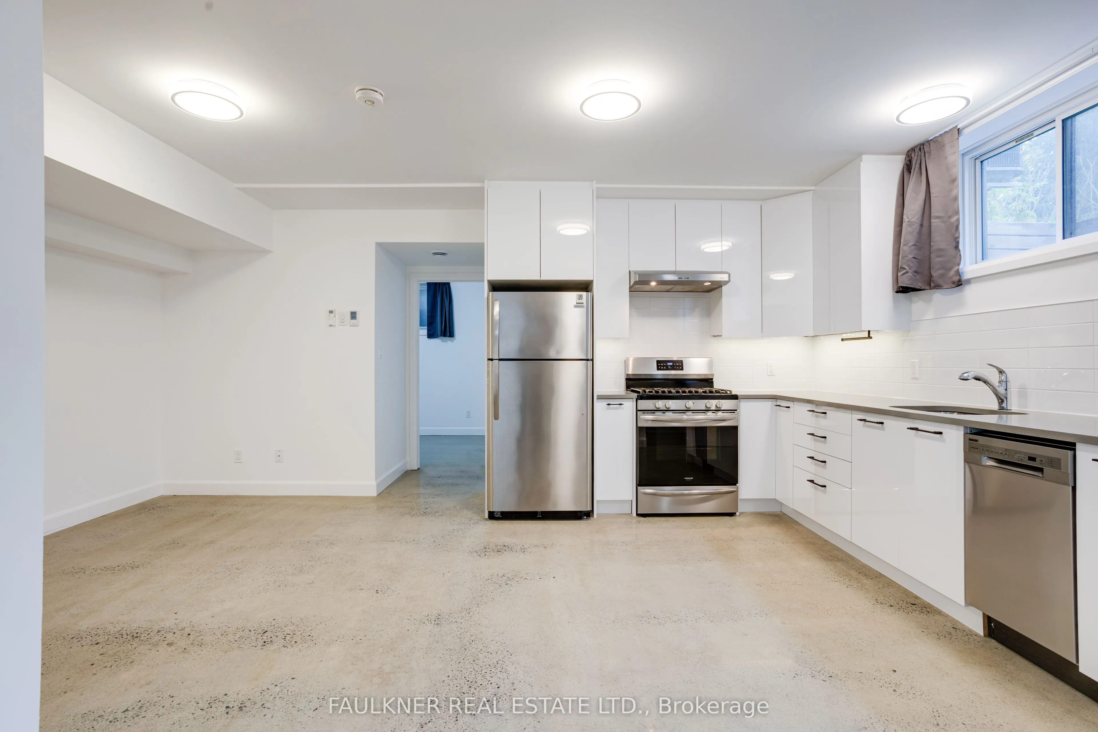 143 Columbus Avenue #B