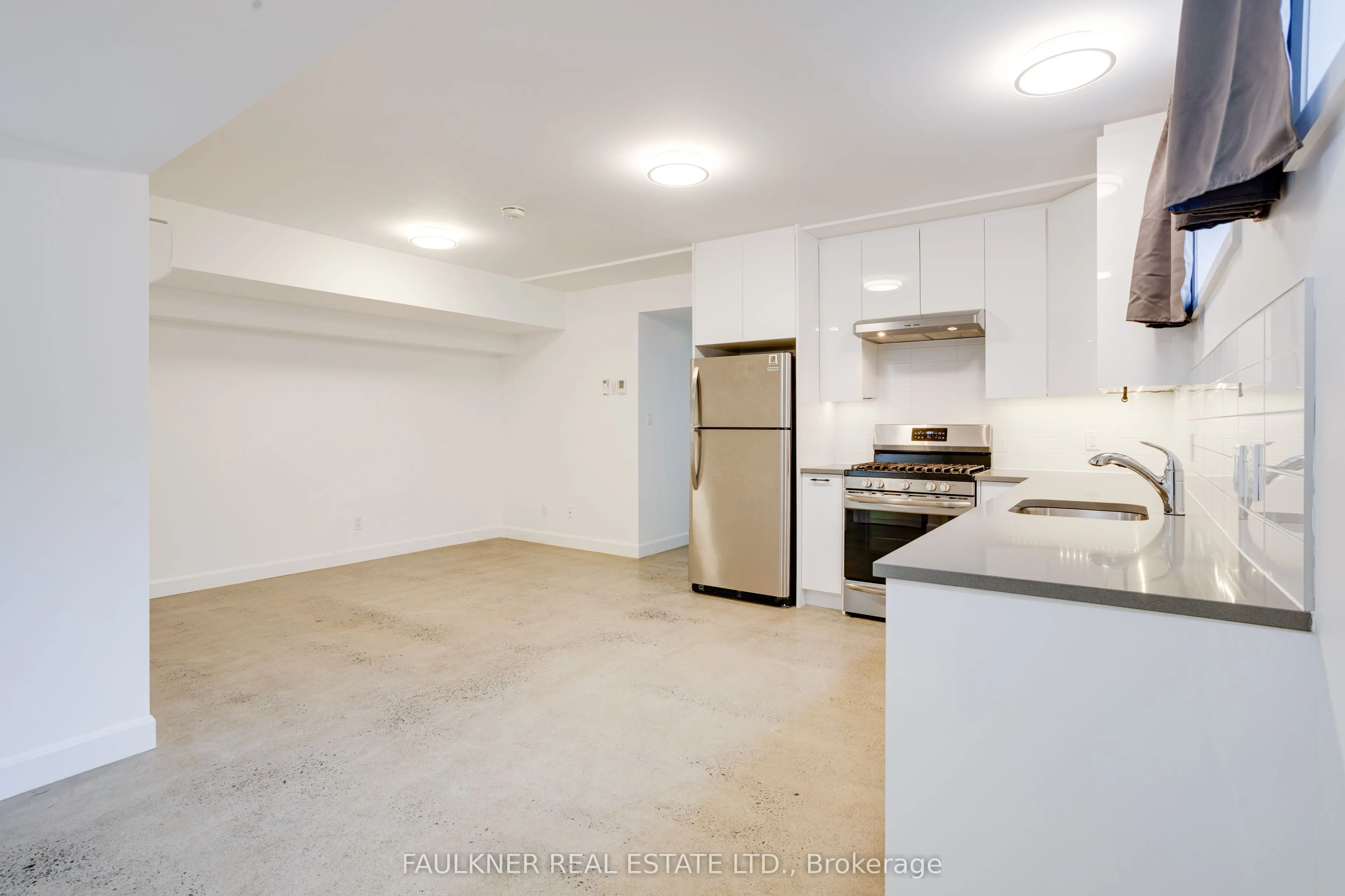 143 Columbus Avenue #B