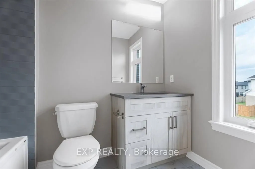 848 SNOWDROP Crescent