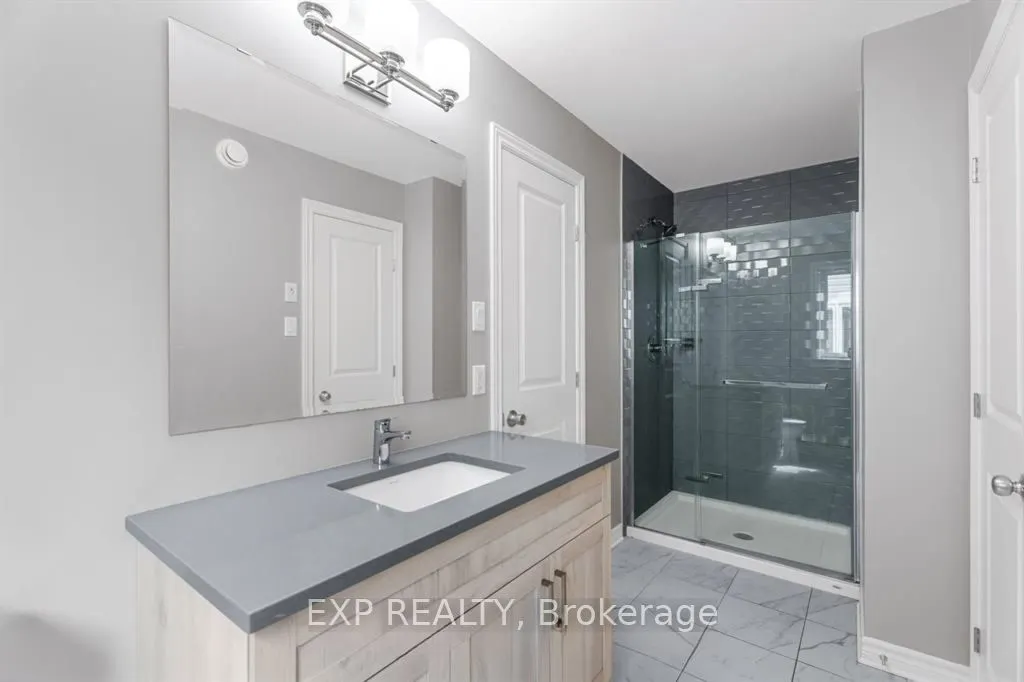 848 SNOWDROP Crescent