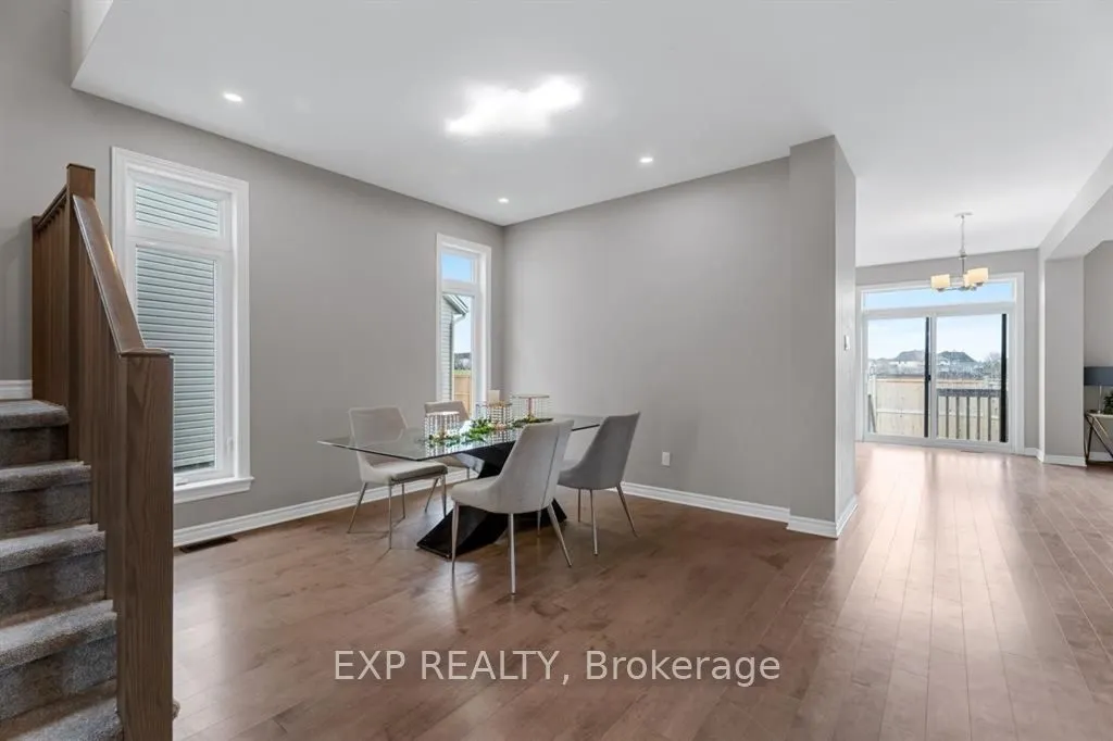 848 SNOWDROP Crescent