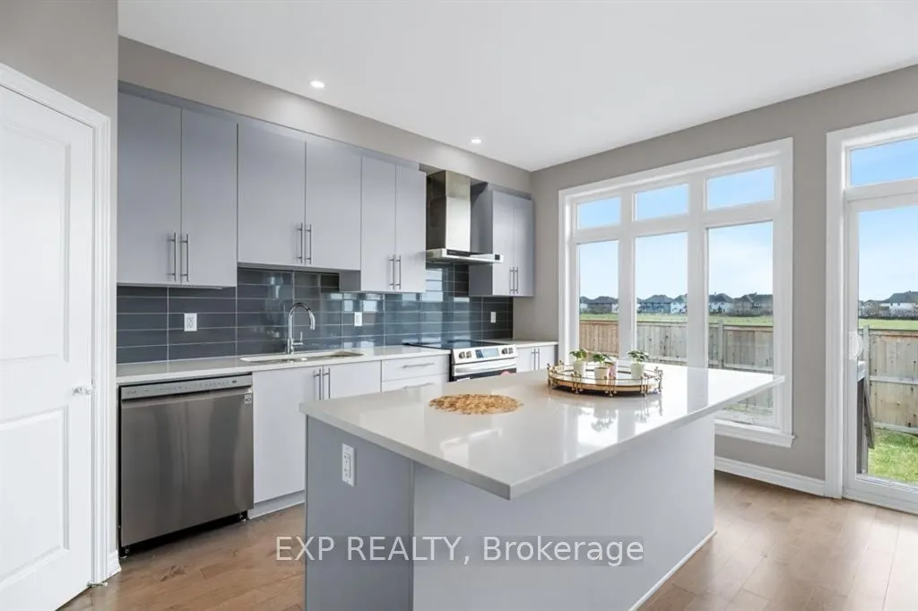 848 SNOWDROP Crescent