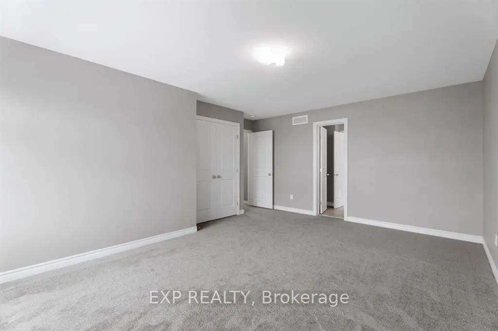 848 SNOWDROP Crescent