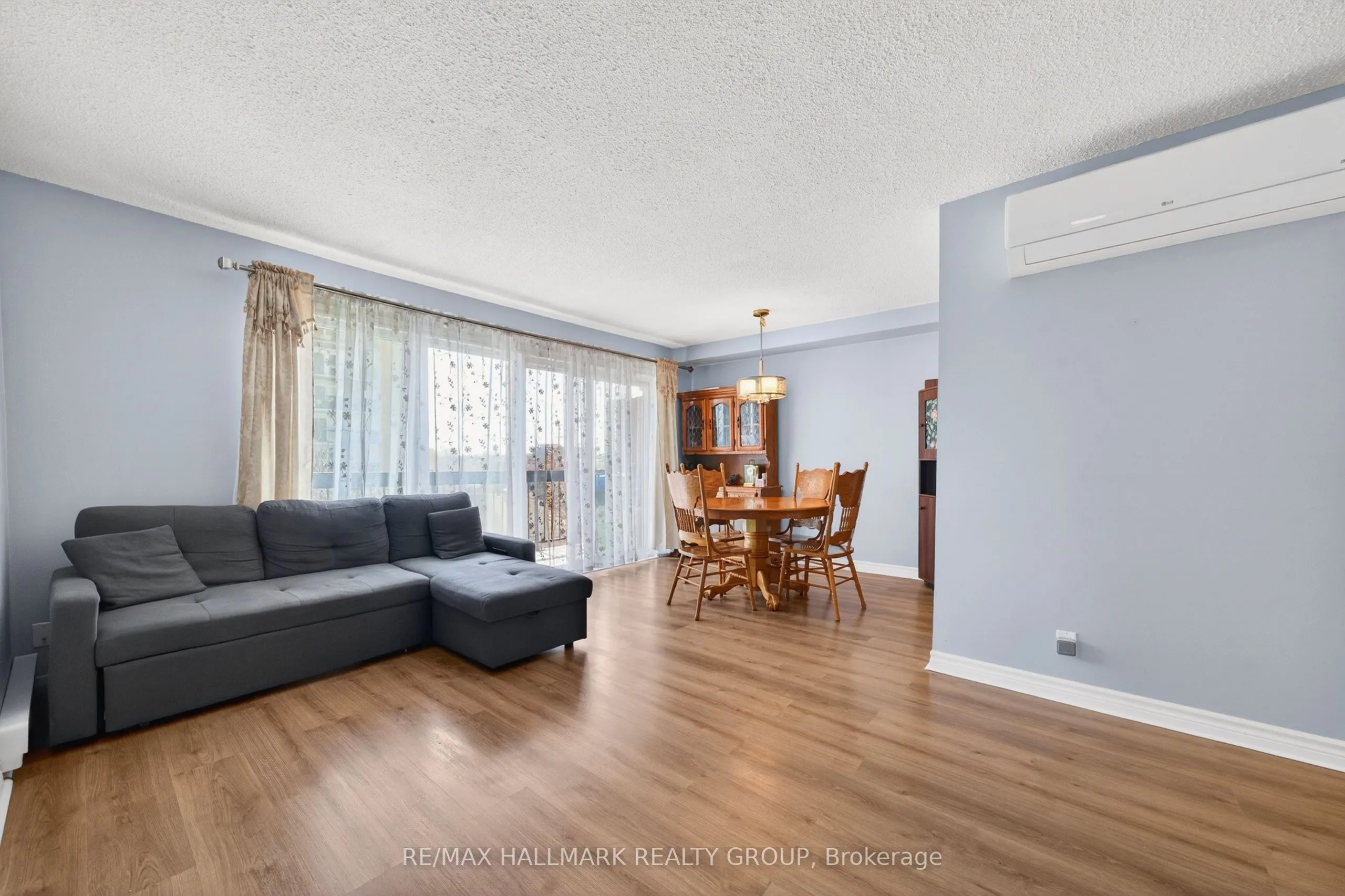 158 A McArthur Avenue #404