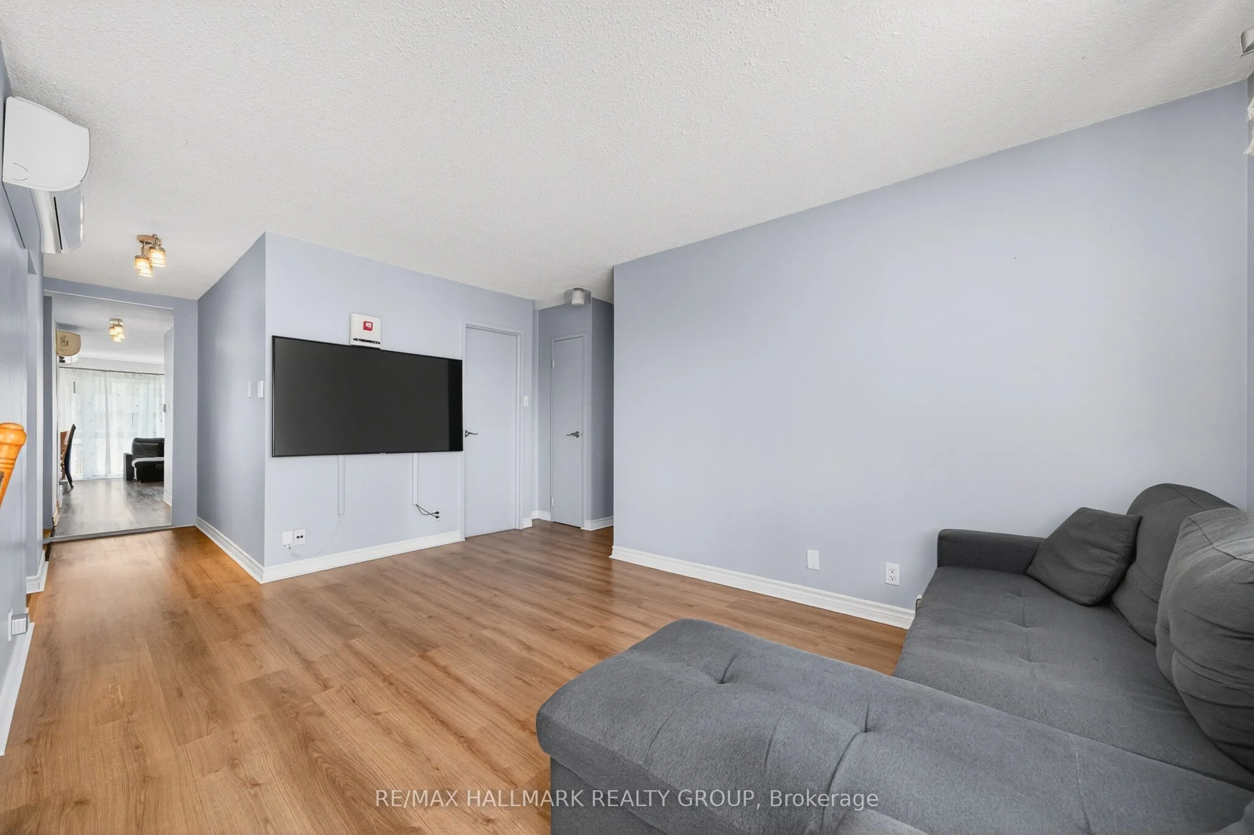 158 A McArthur Avenue #404