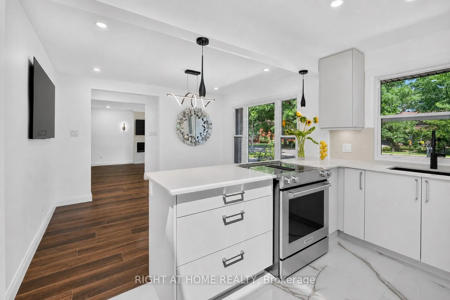 200 Island Park Drive