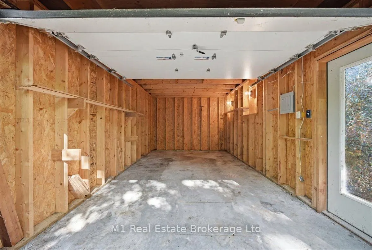 1106 Stephen Road