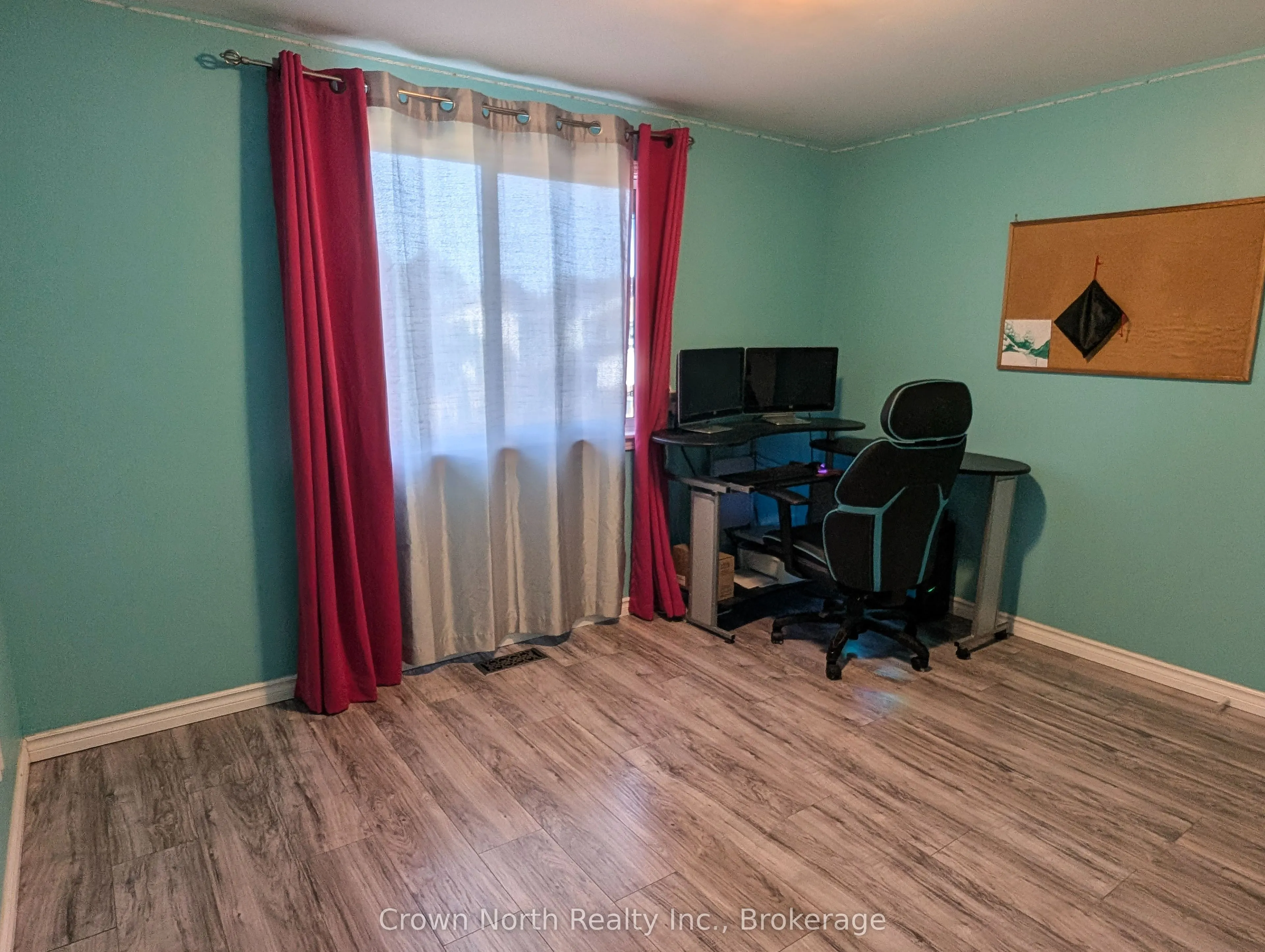 60 Pochon Avenue