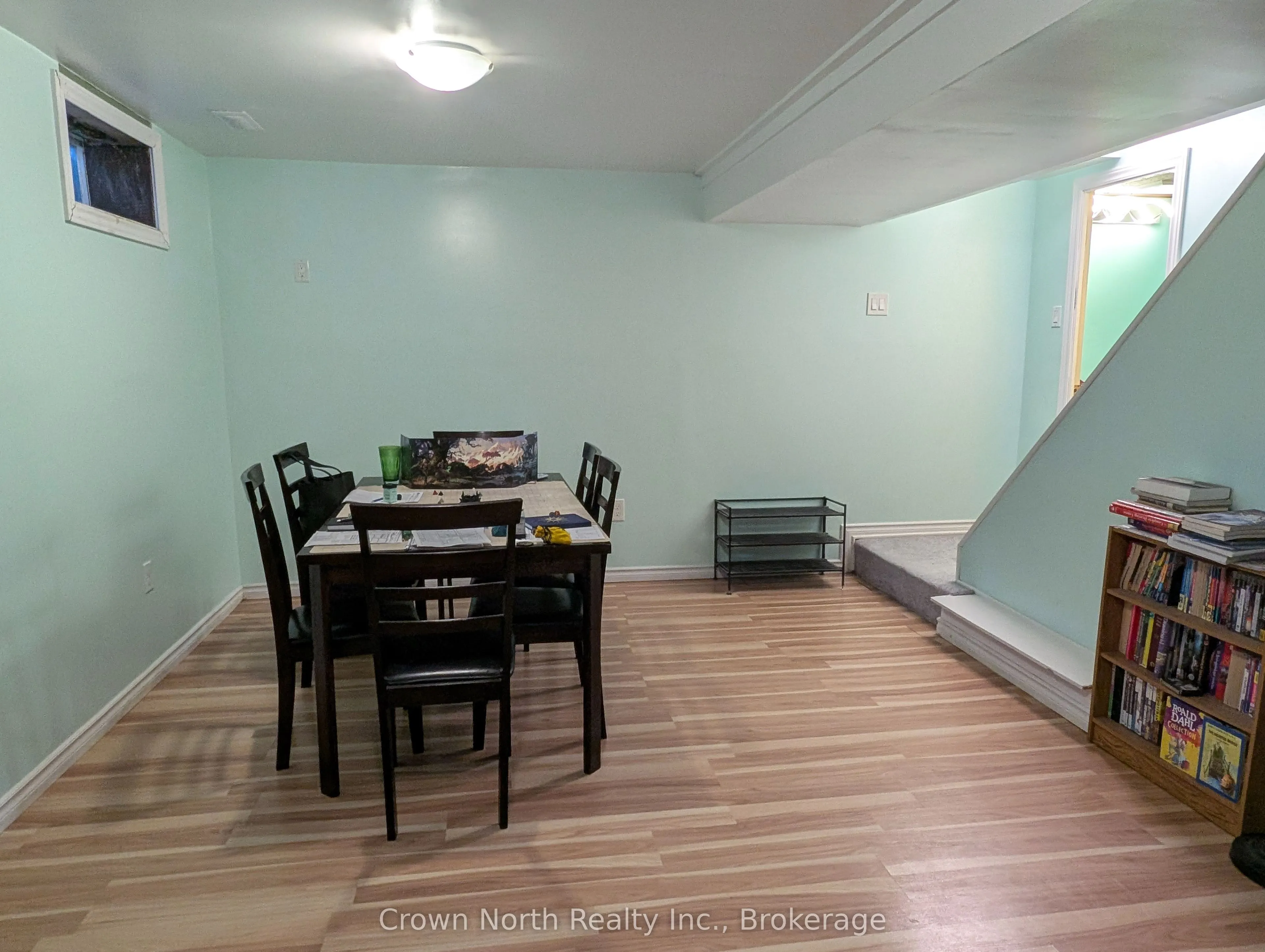60 Pochon Avenue