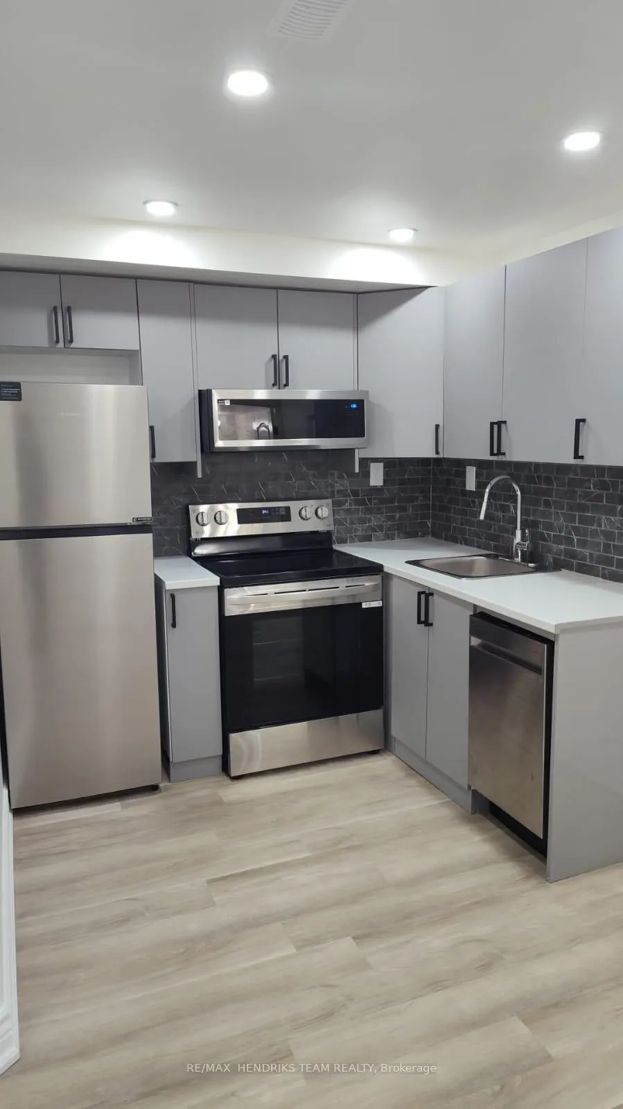 199 Port Crescent E #Basement