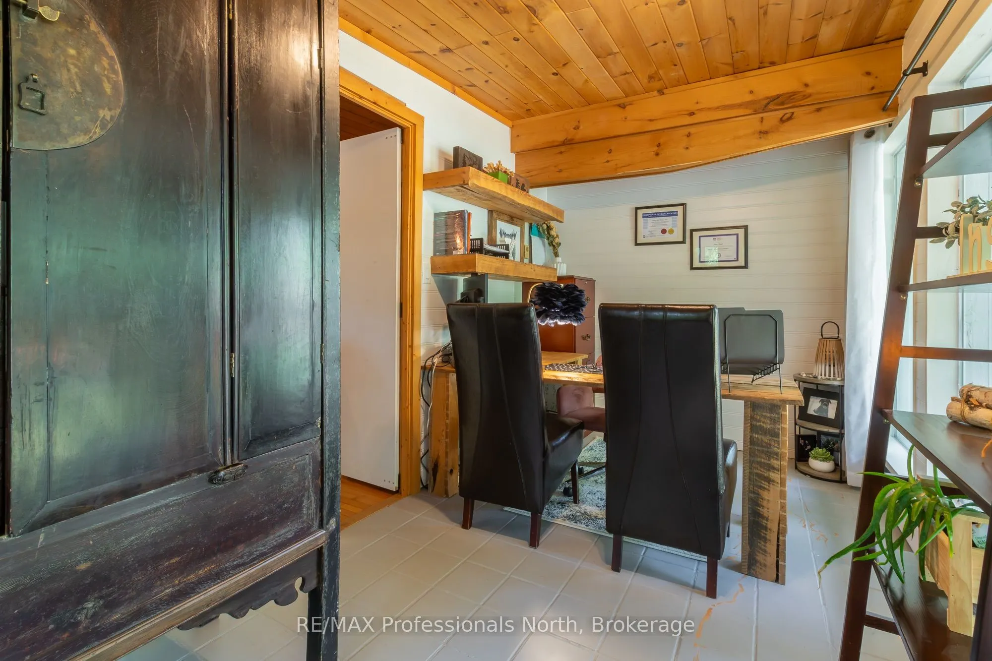 55 GLEN ACRES Road