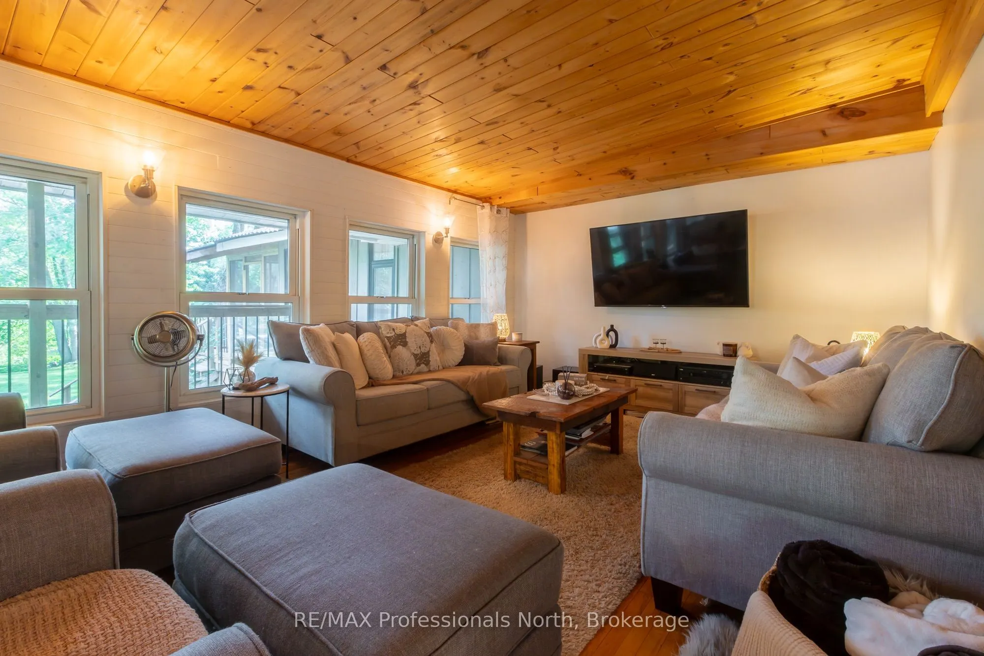 55 GLEN ACRES Road