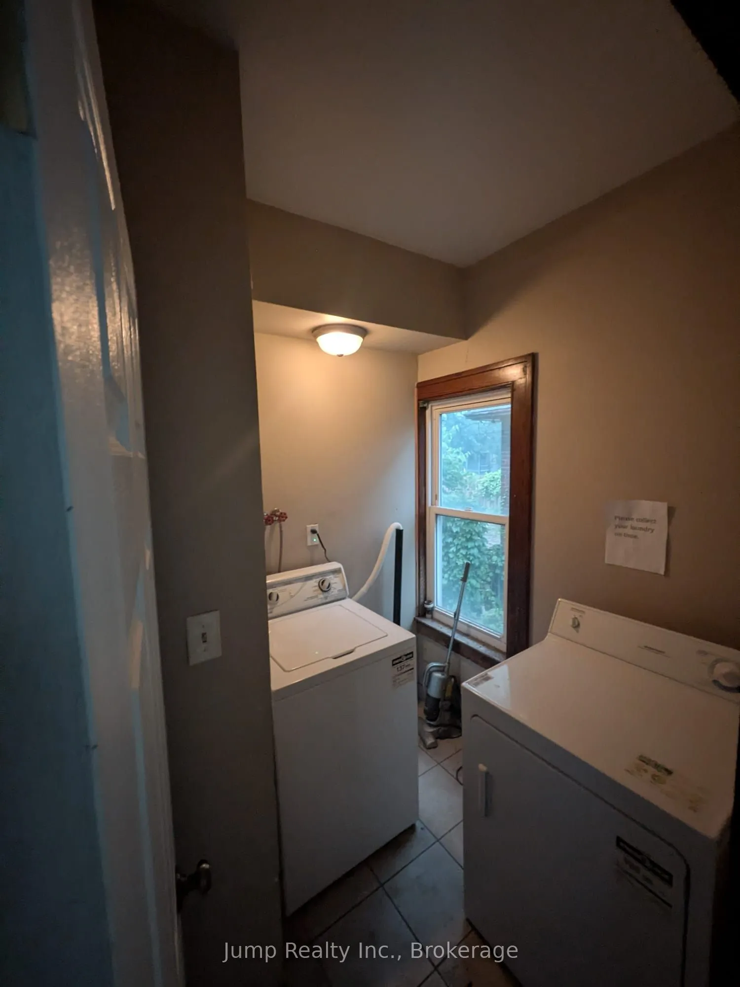 366 Rosedale Avenue #Upper