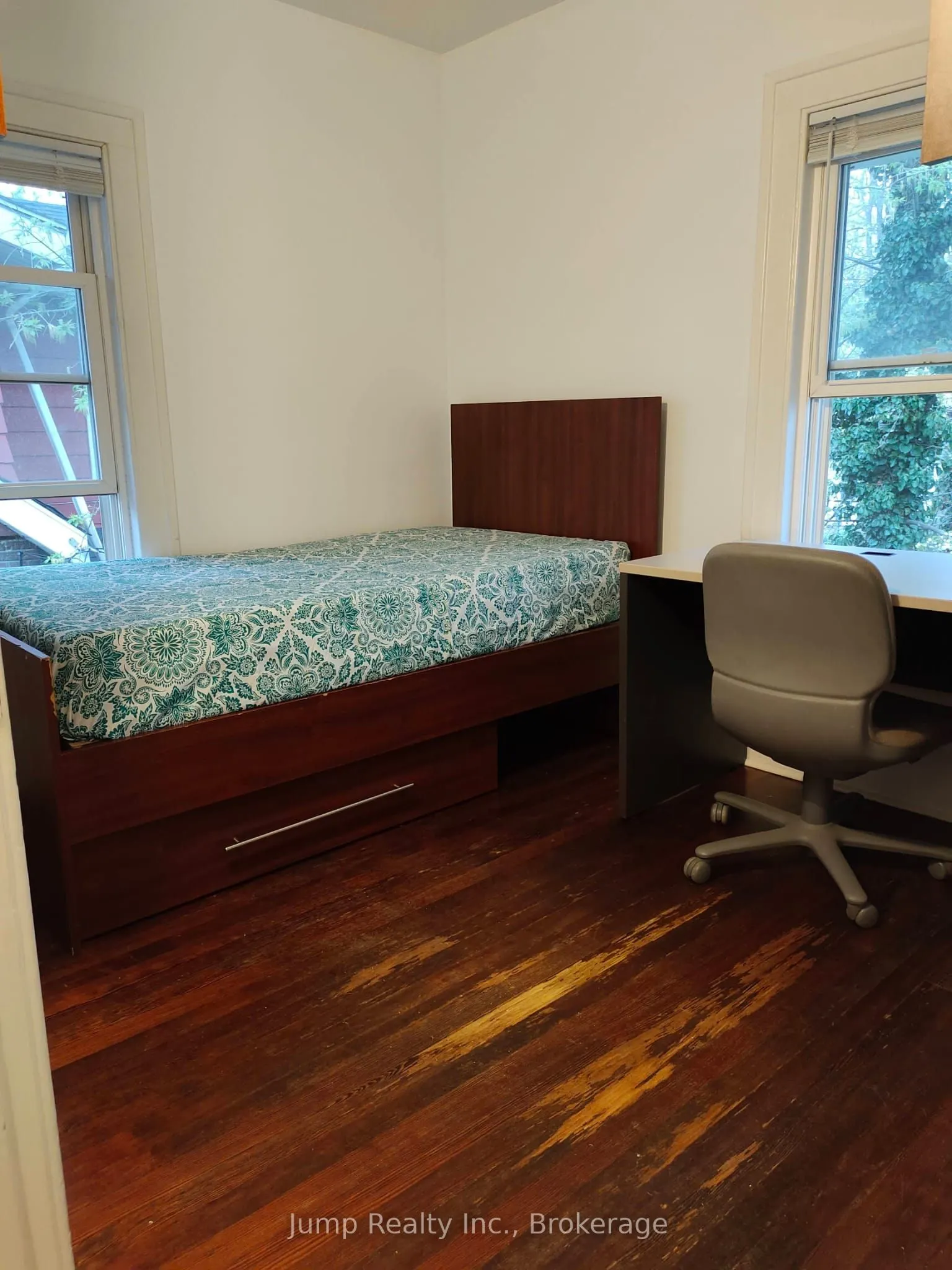 366 Rosedale Avenue #Upper