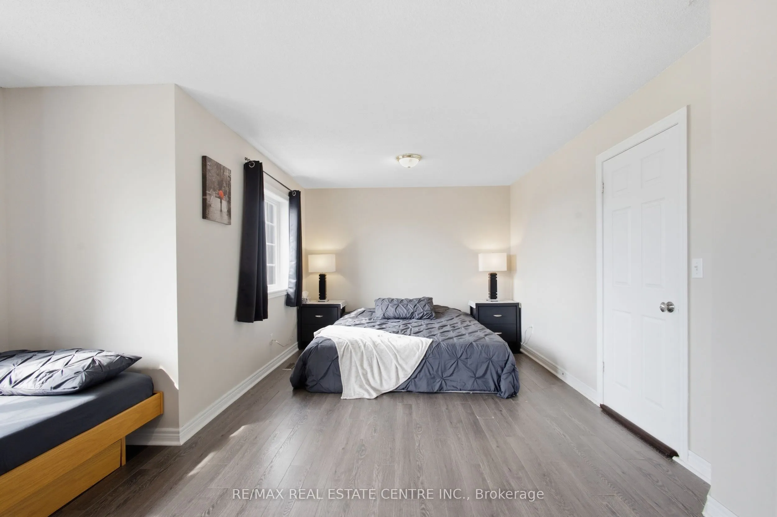 801 Hunters Gate Crescent